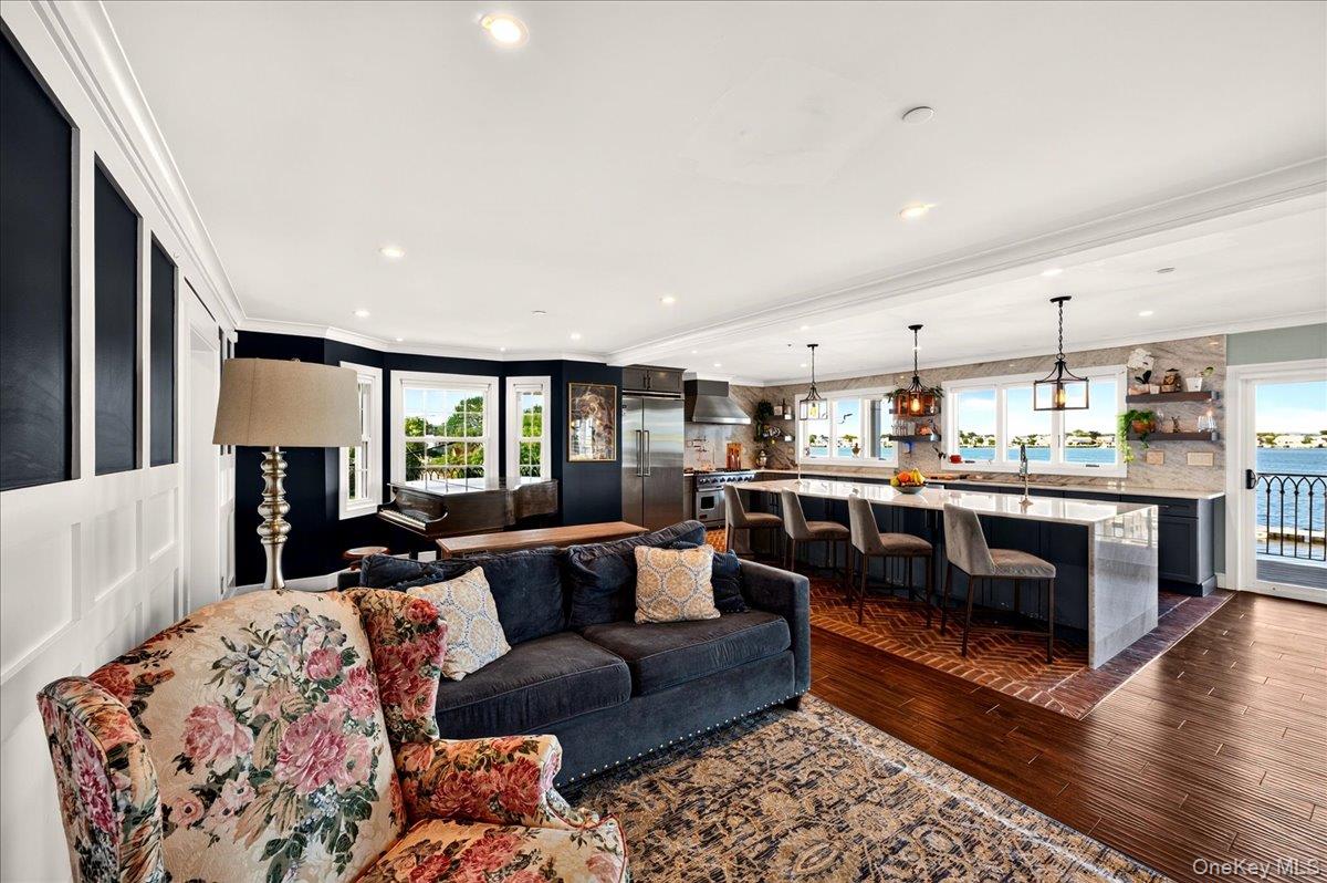1 North Drive – For Sale photo 16