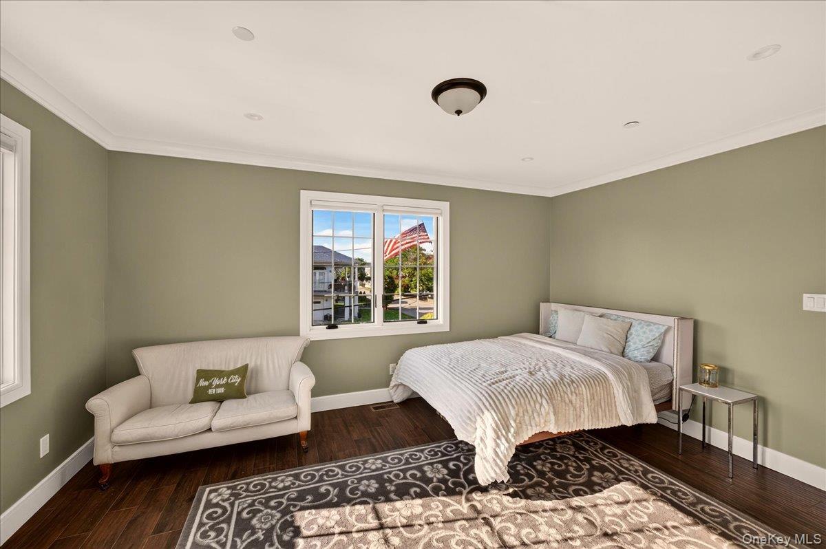 1 North Drive – For Sale photo 29