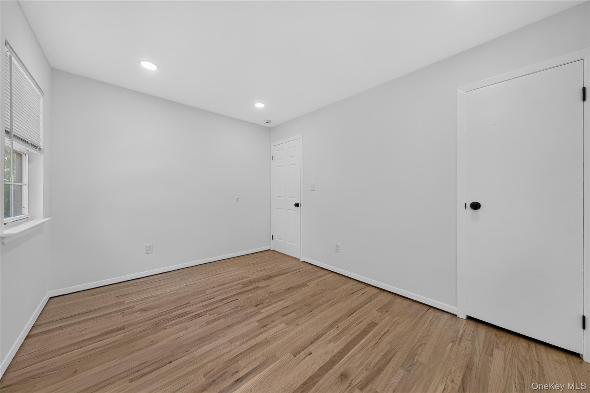 28 Roslyn Avenue – For Sale photo 11