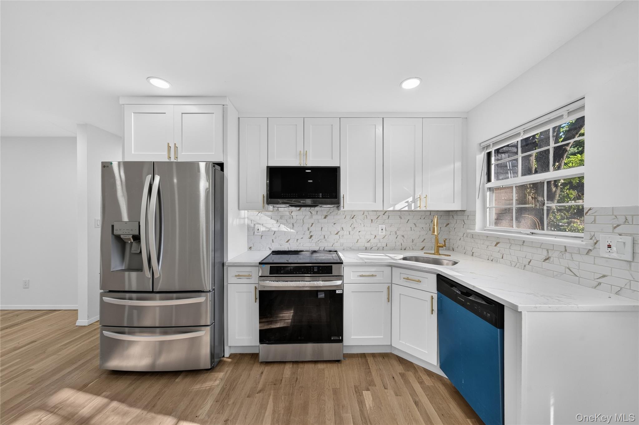 28 Roslyn Avenue – For Sale photo 6