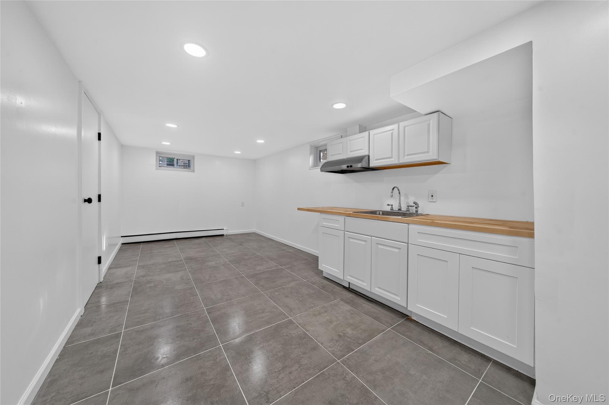 28 Roslyn Avenue – For Sale photo 27
