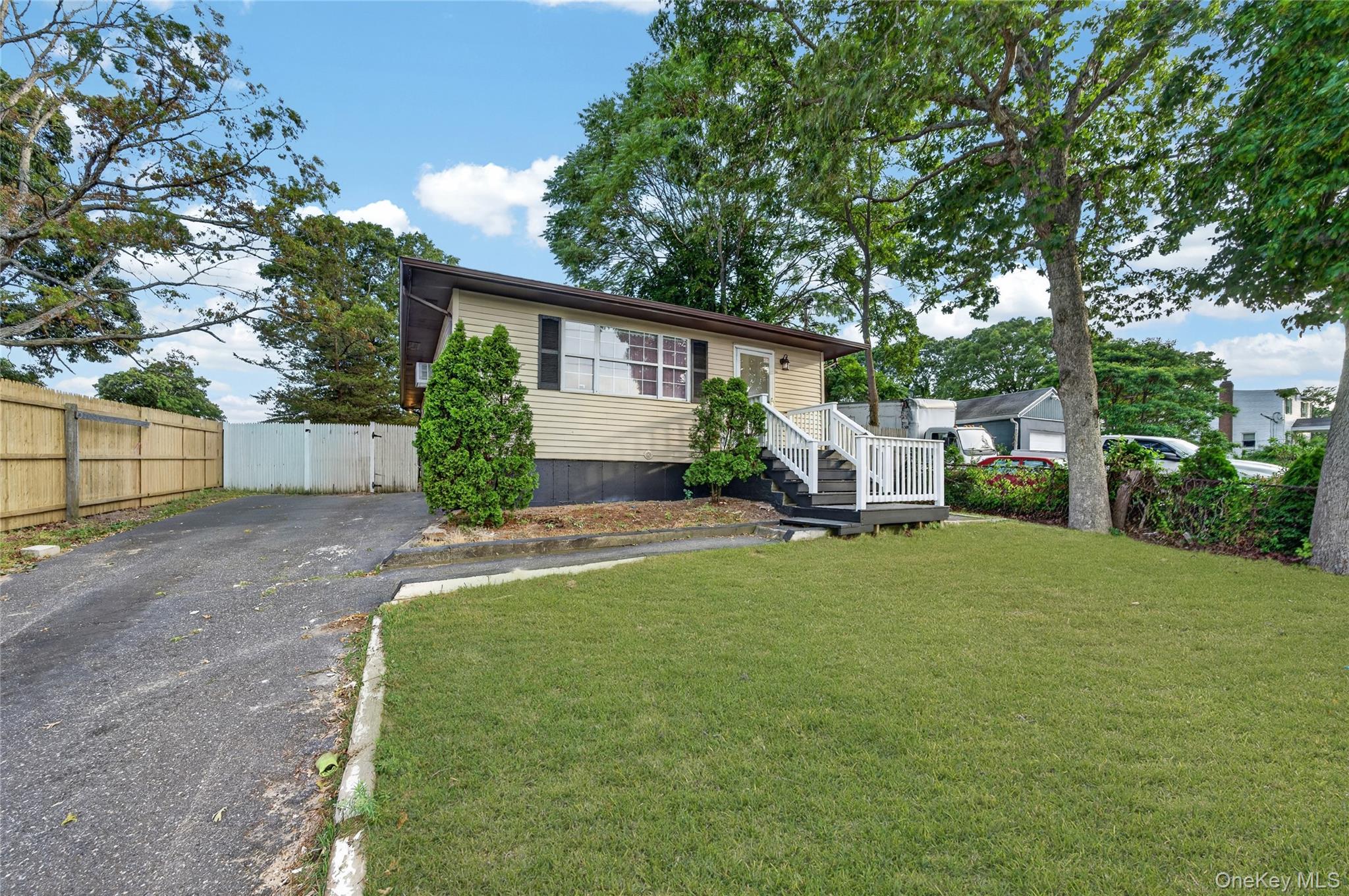 28 Roslyn Avenue – For Sale photo 29