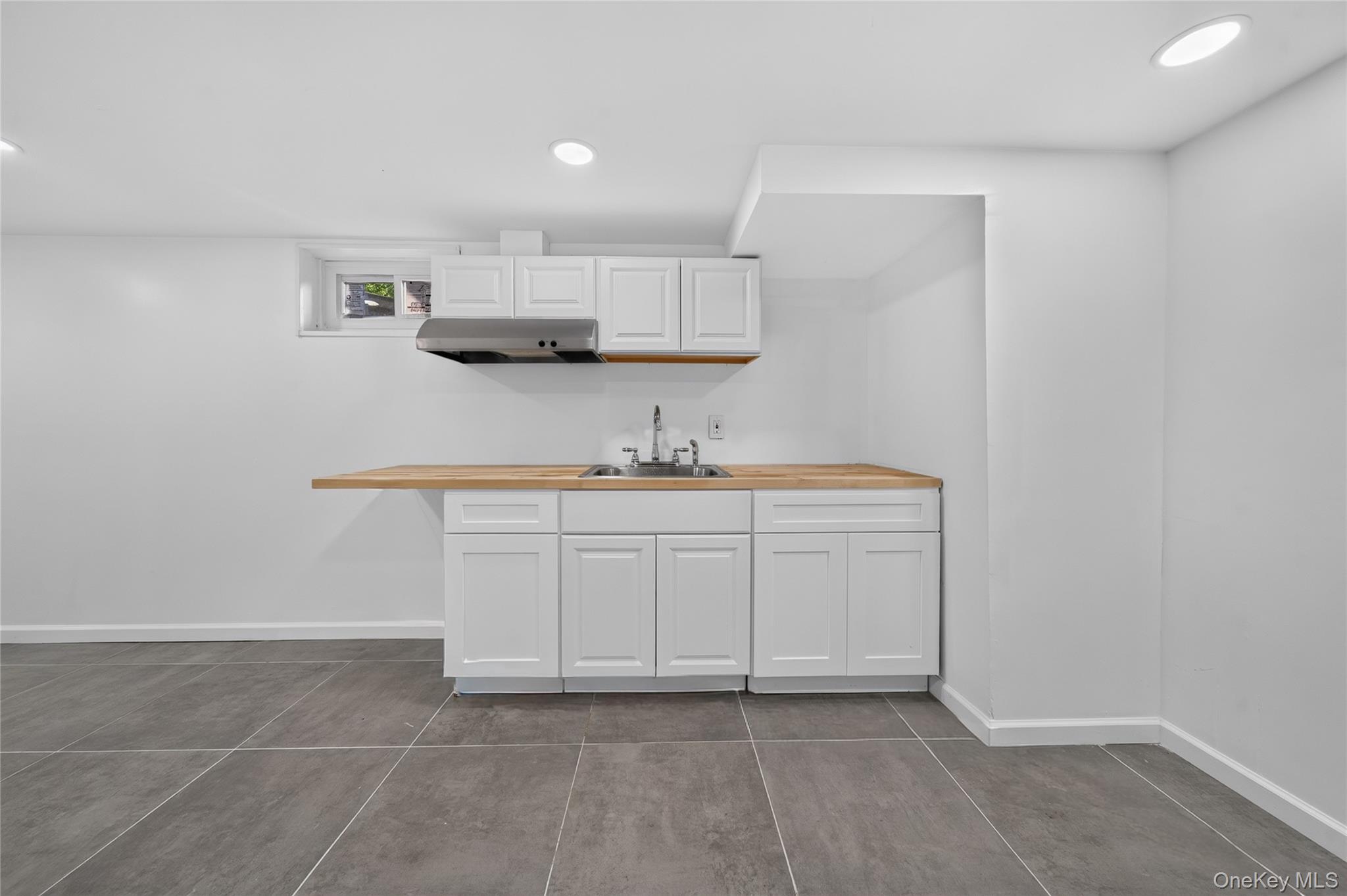 28 Roslyn Avenue – For Sale photo 26