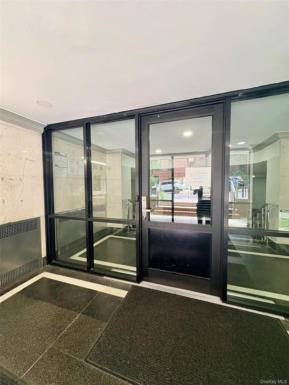 64-41 Saunders Street, Unit 605 photo 4