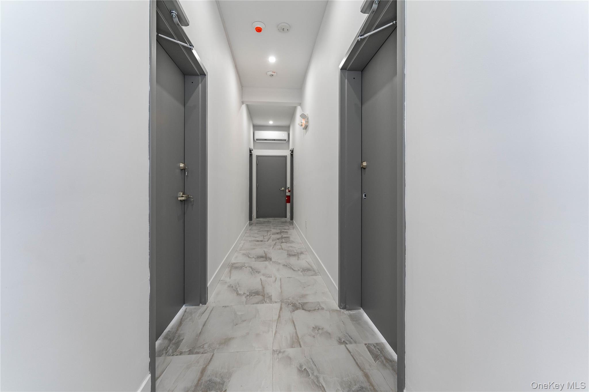 138 E Park Avenue, Unit 2