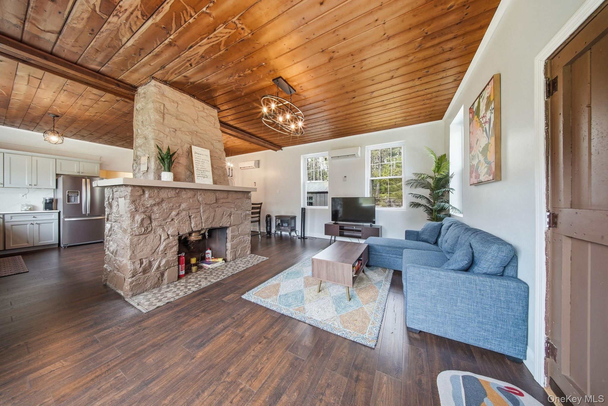10 Stag Forest Road – For Sale photo 7