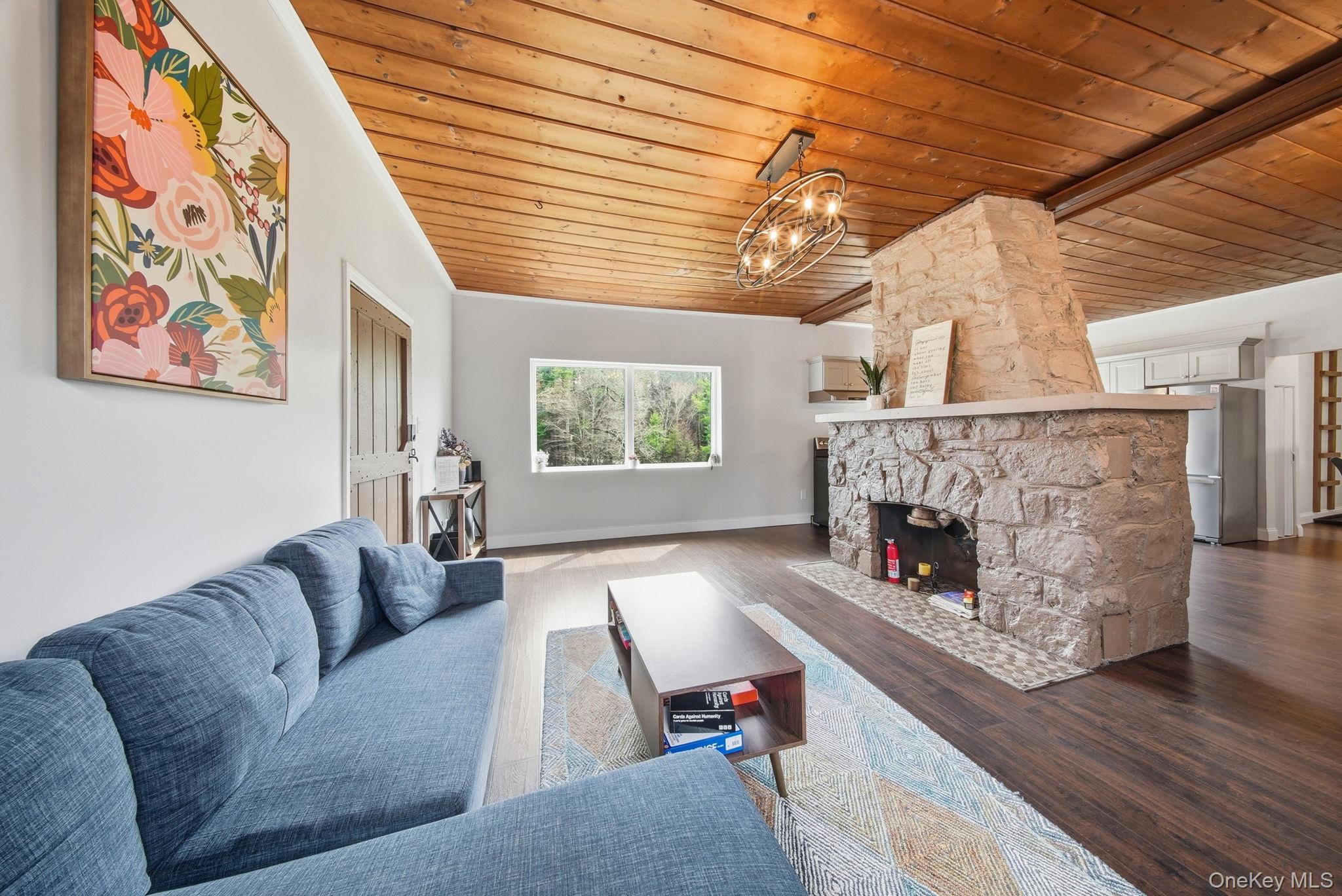 10 Stag Forest Road – For Sale photo 6
