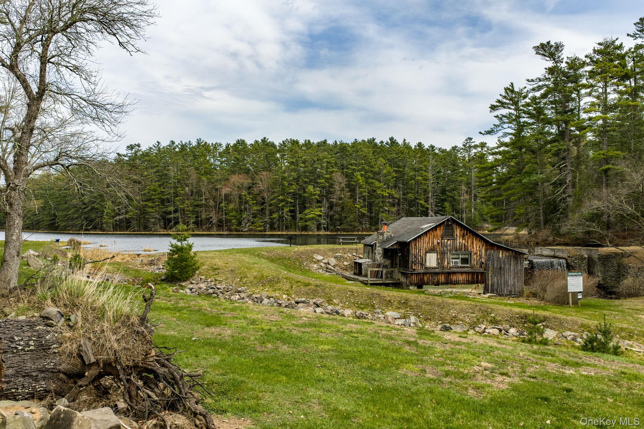 10 Stag Forest Road – For Sale