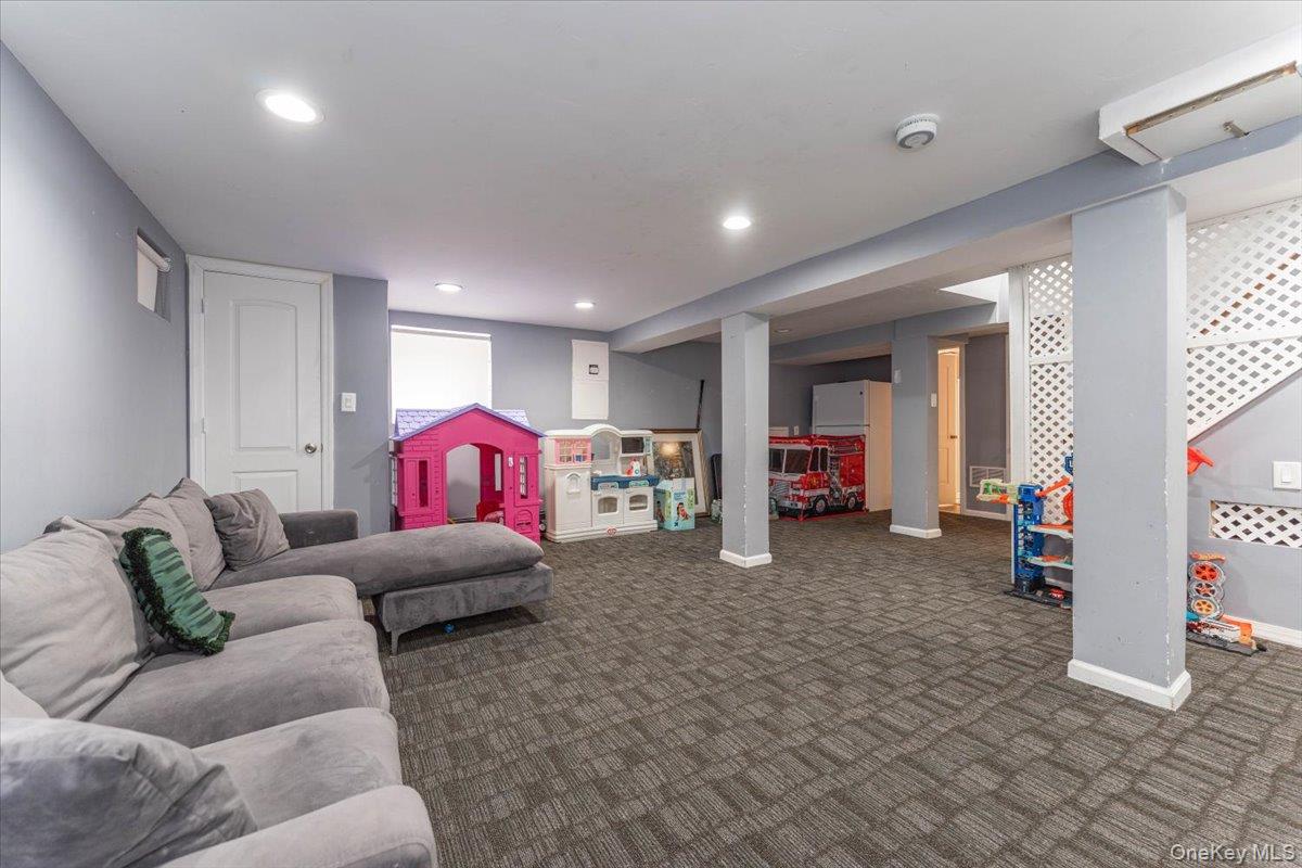 1068 Highland Place – For Sale photo 15