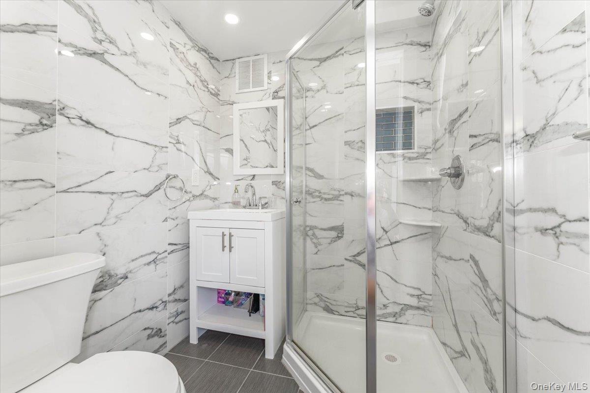 1068 Highland Place – For Sale photo 11