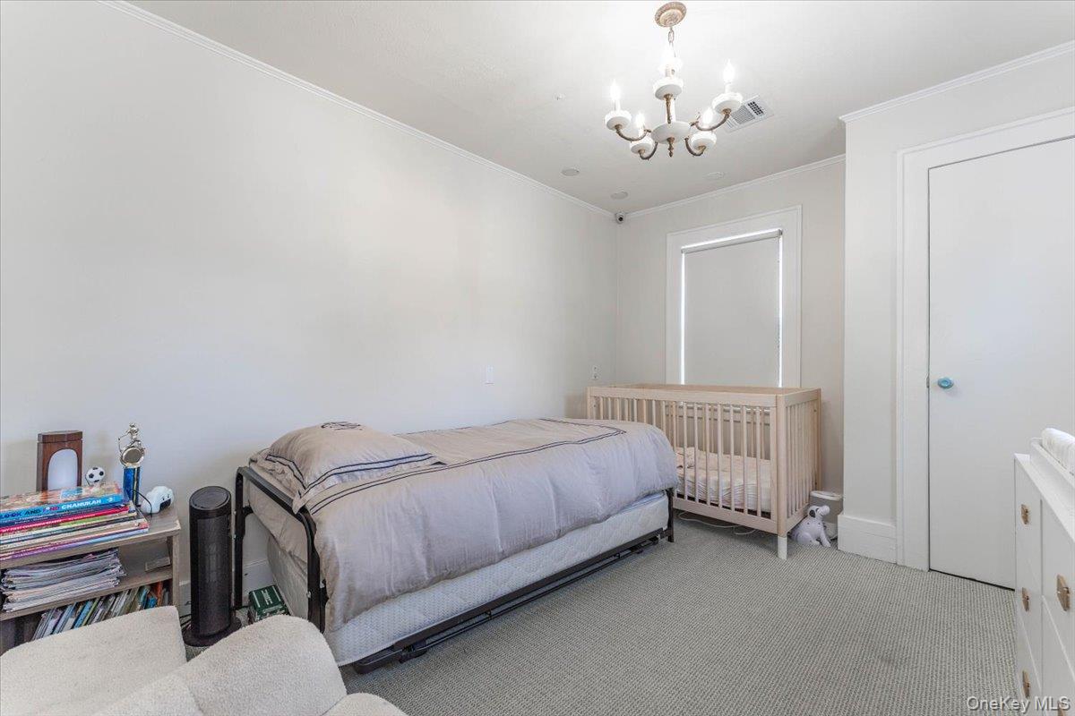 1068 Highland Place – For Sale photo 12