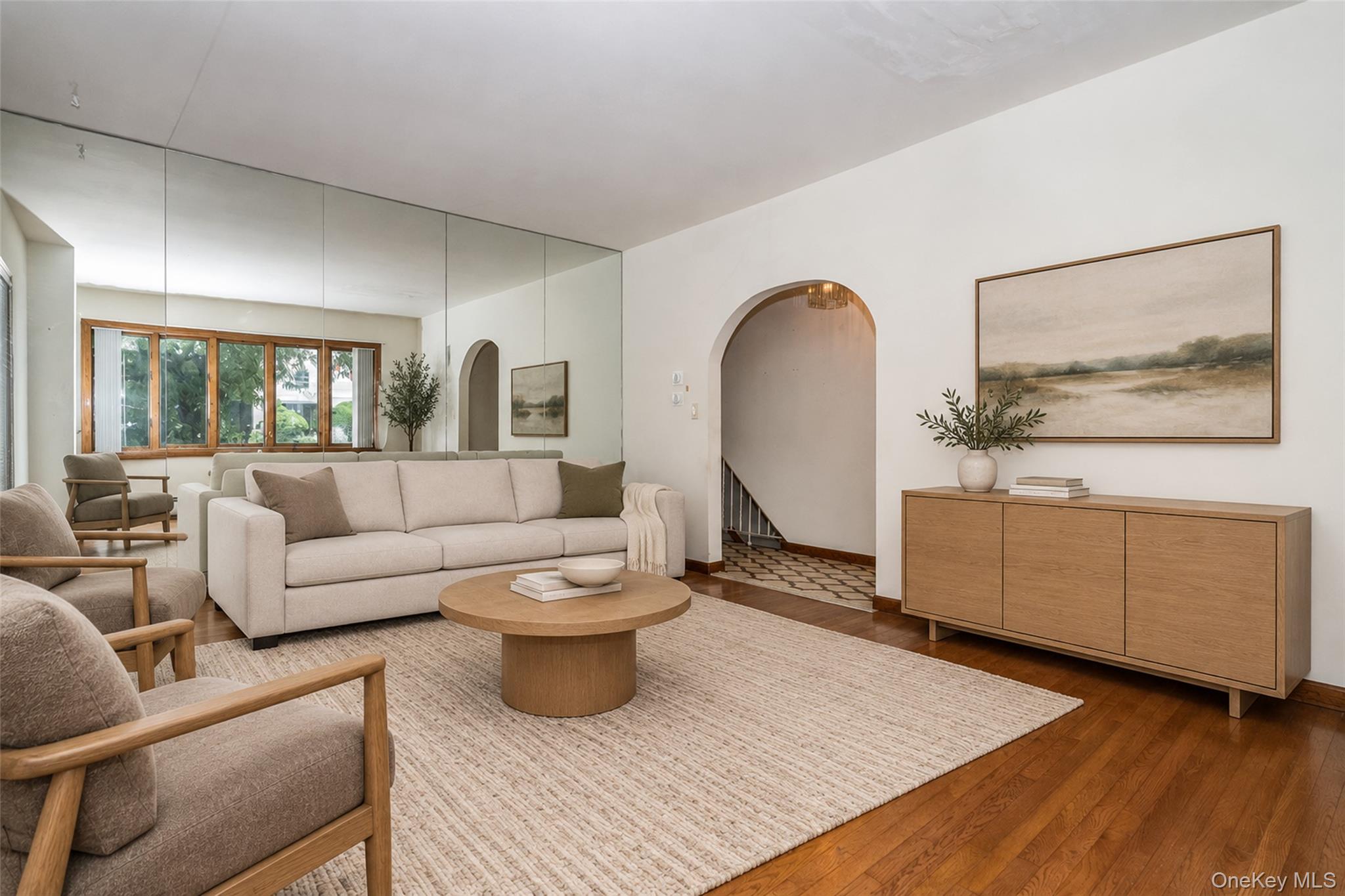 1559 Hollywood Avenue – For Sale photo 6