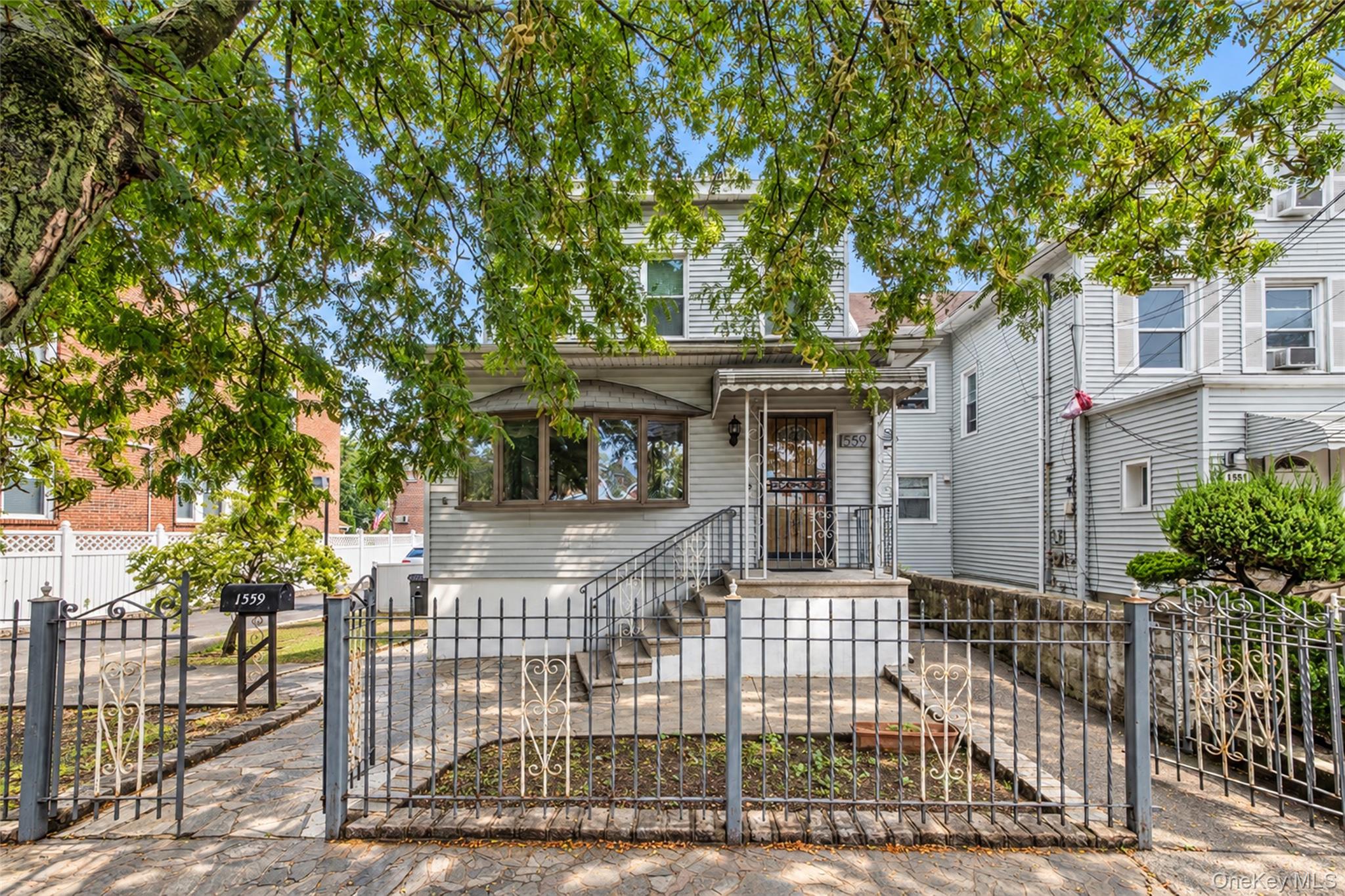 1559 Hollywood Avenue – For Sale photo 22