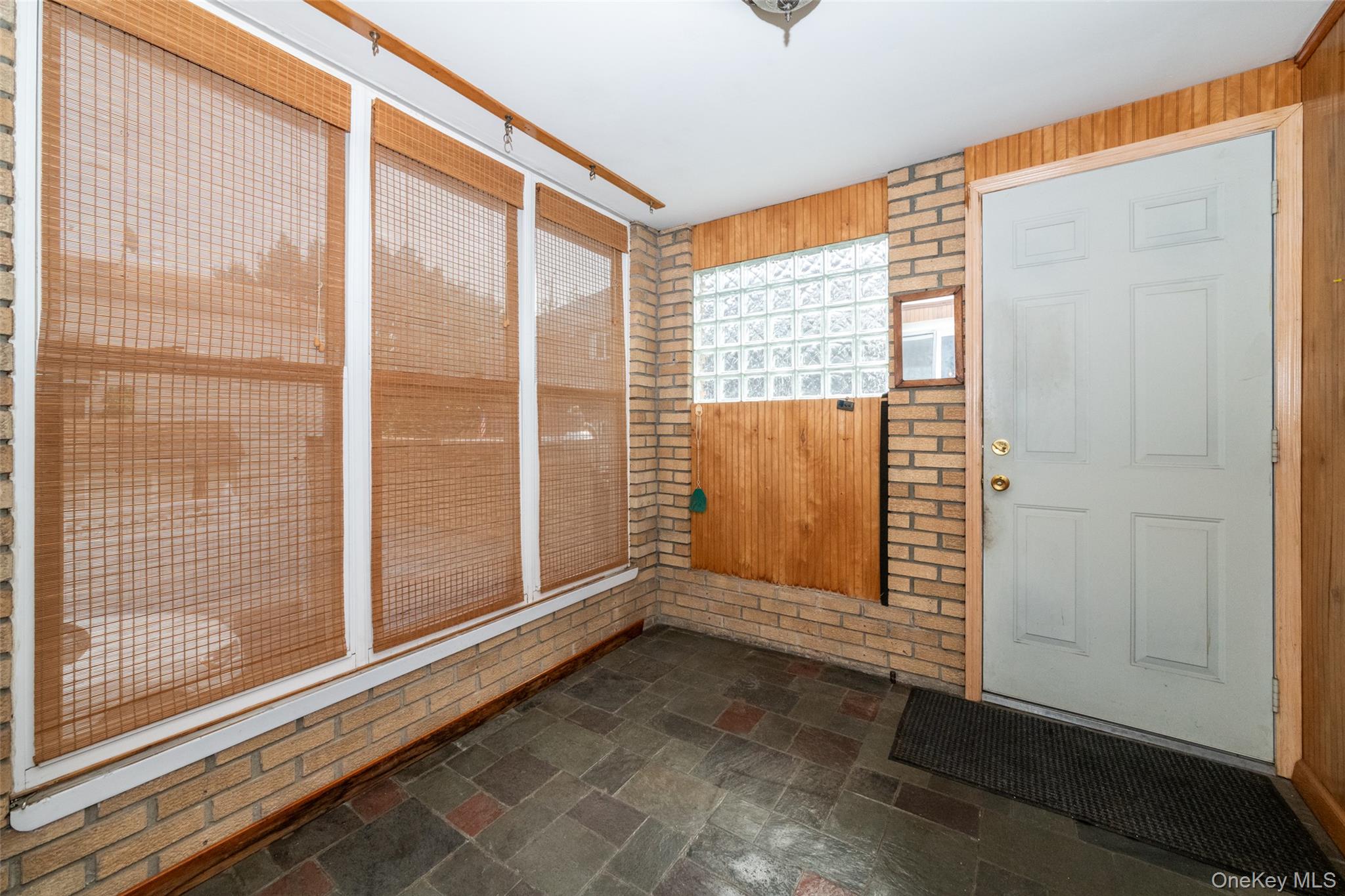 1559 Hollywood Avenue – For Sale photo 10