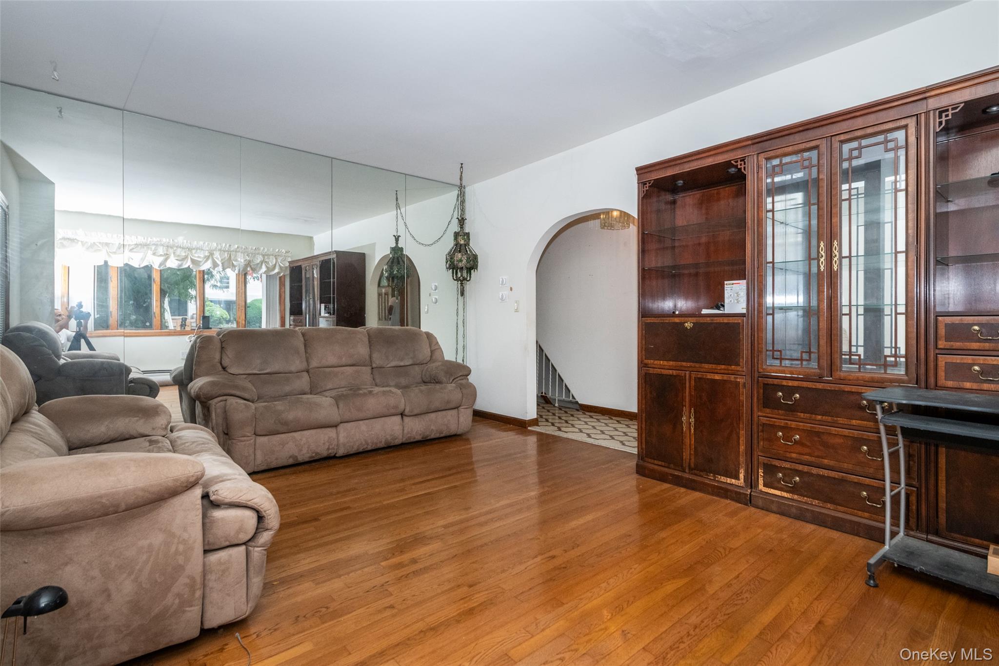 1559 Hollywood Avenue – For Sale photo 7