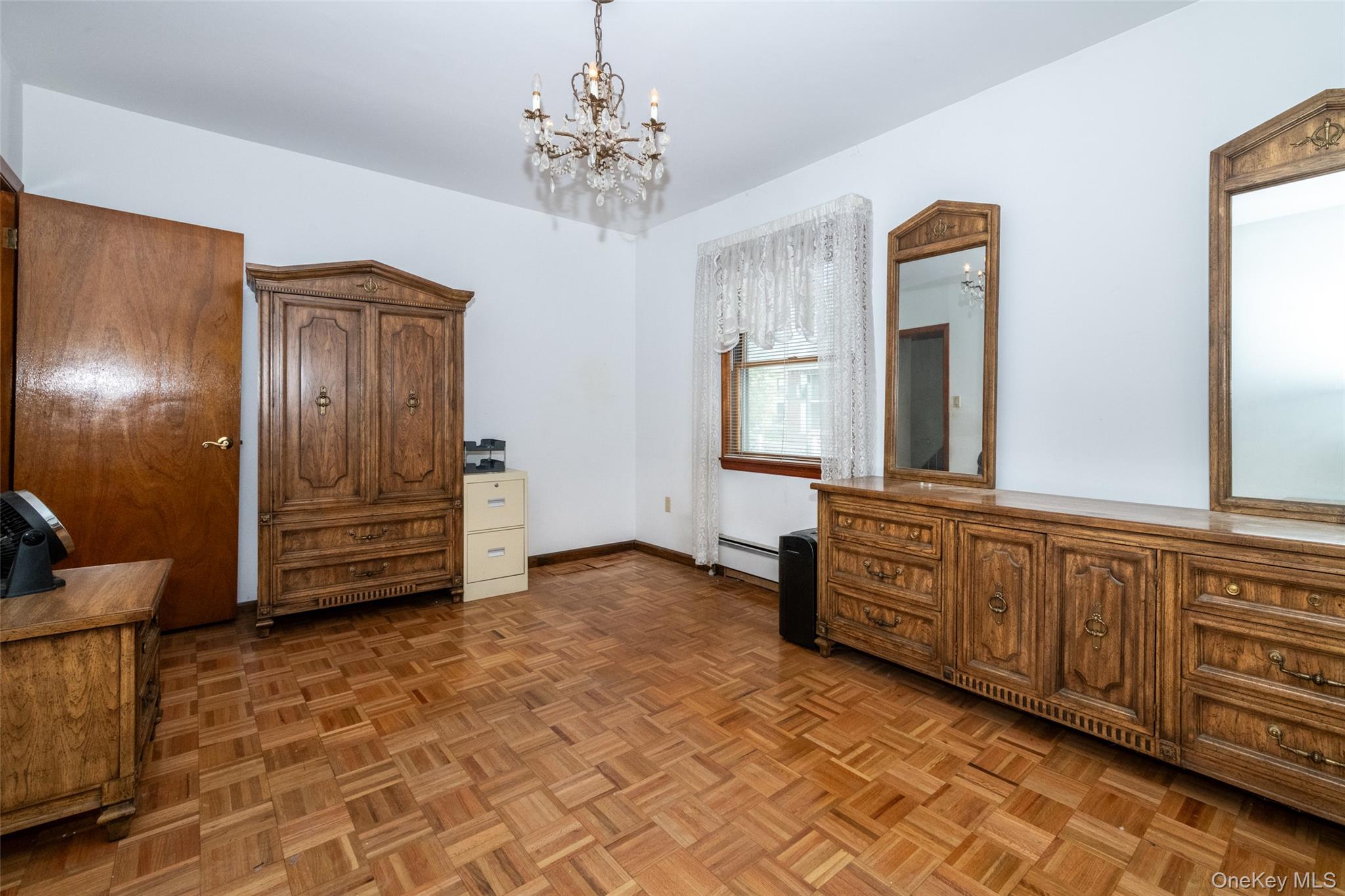 1559 Hollywood Avenue – For Sale photo 12