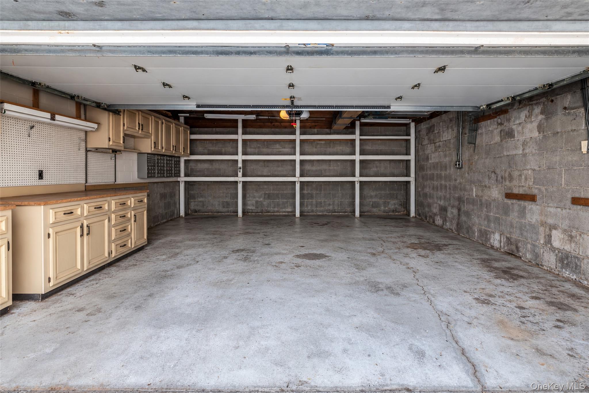 1559 Hollywood Avenue – For Sale photo 25