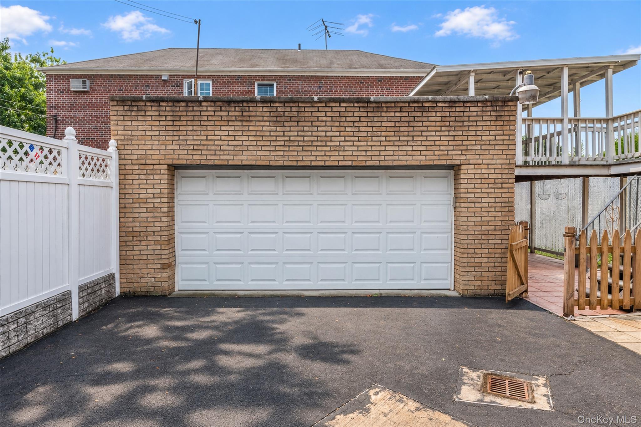 1559 Hollywood Avenue – For Sale photo 24