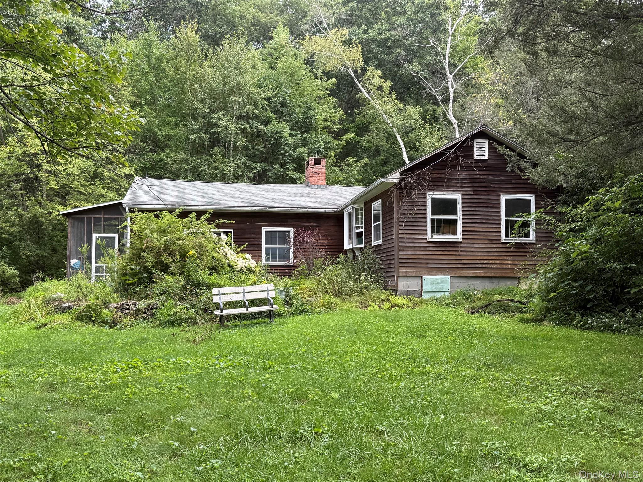 85 Bella Vista Road – For Sale photo 3