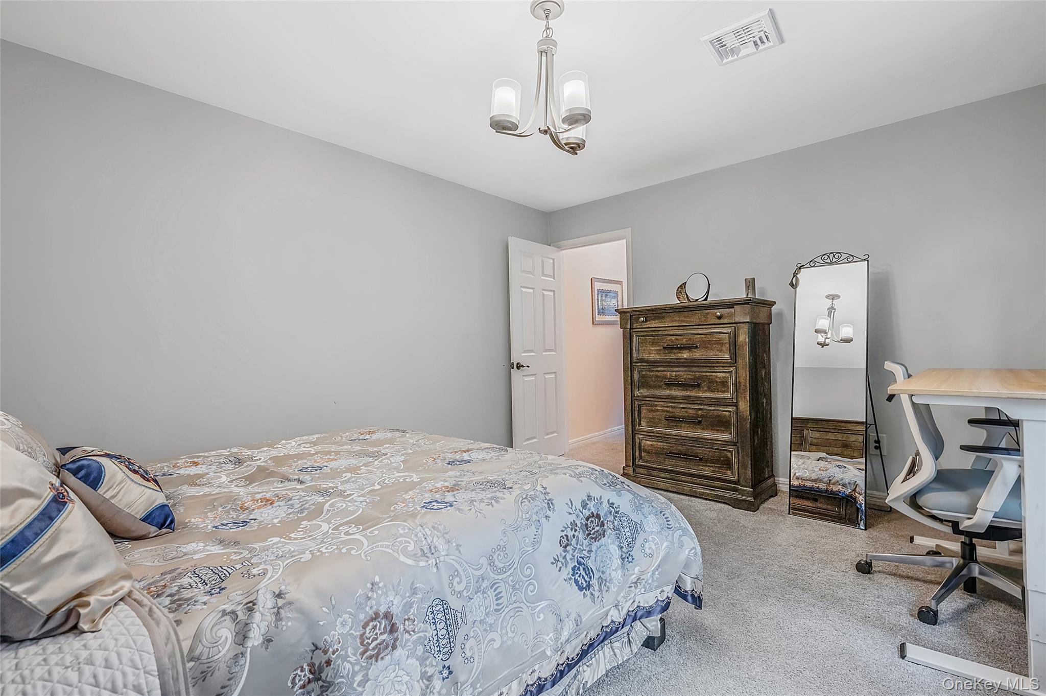 25 Kellogg Place – For Sale photo 18