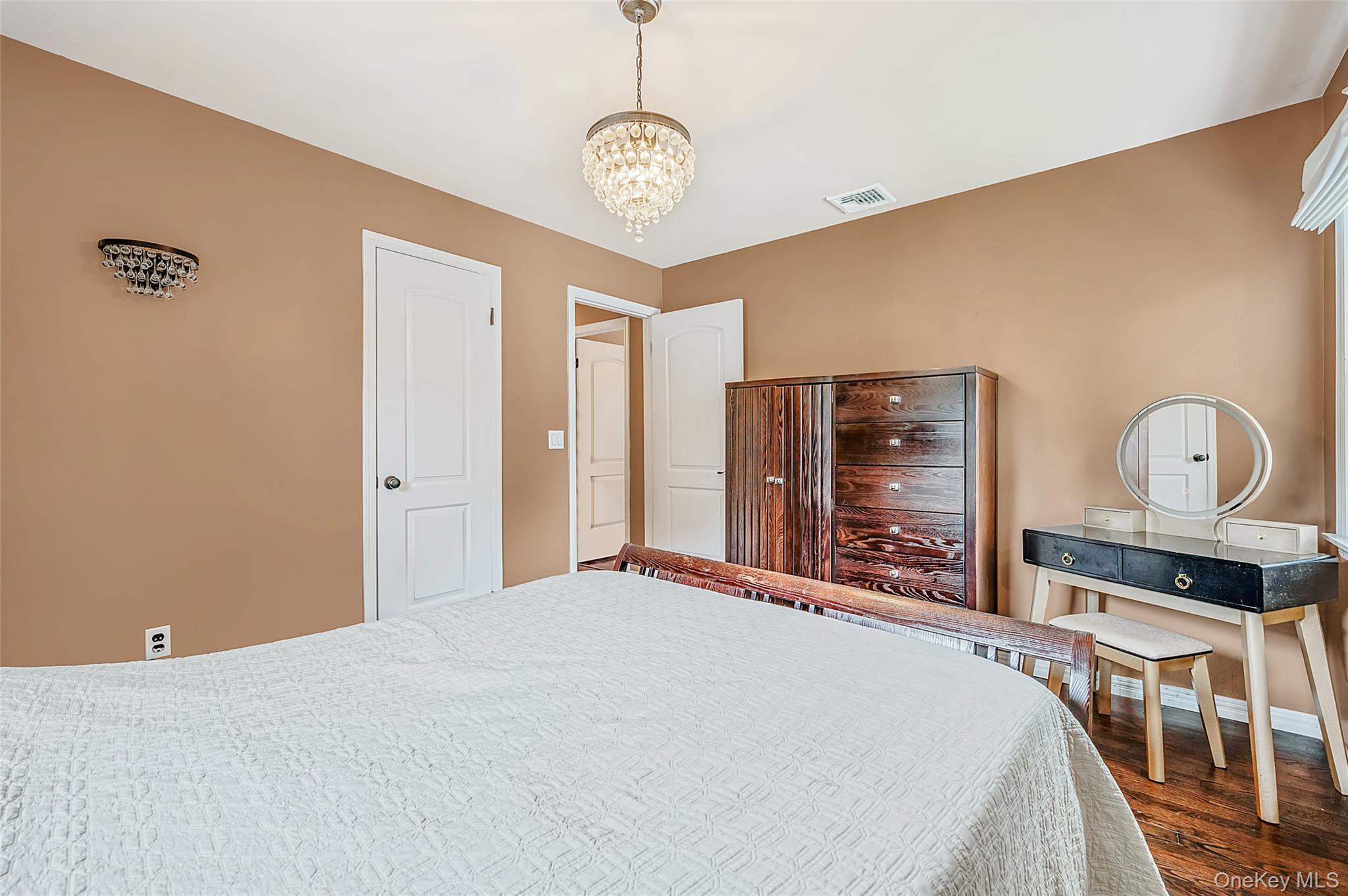 25 Kellogg Place – For Sale photo 14
