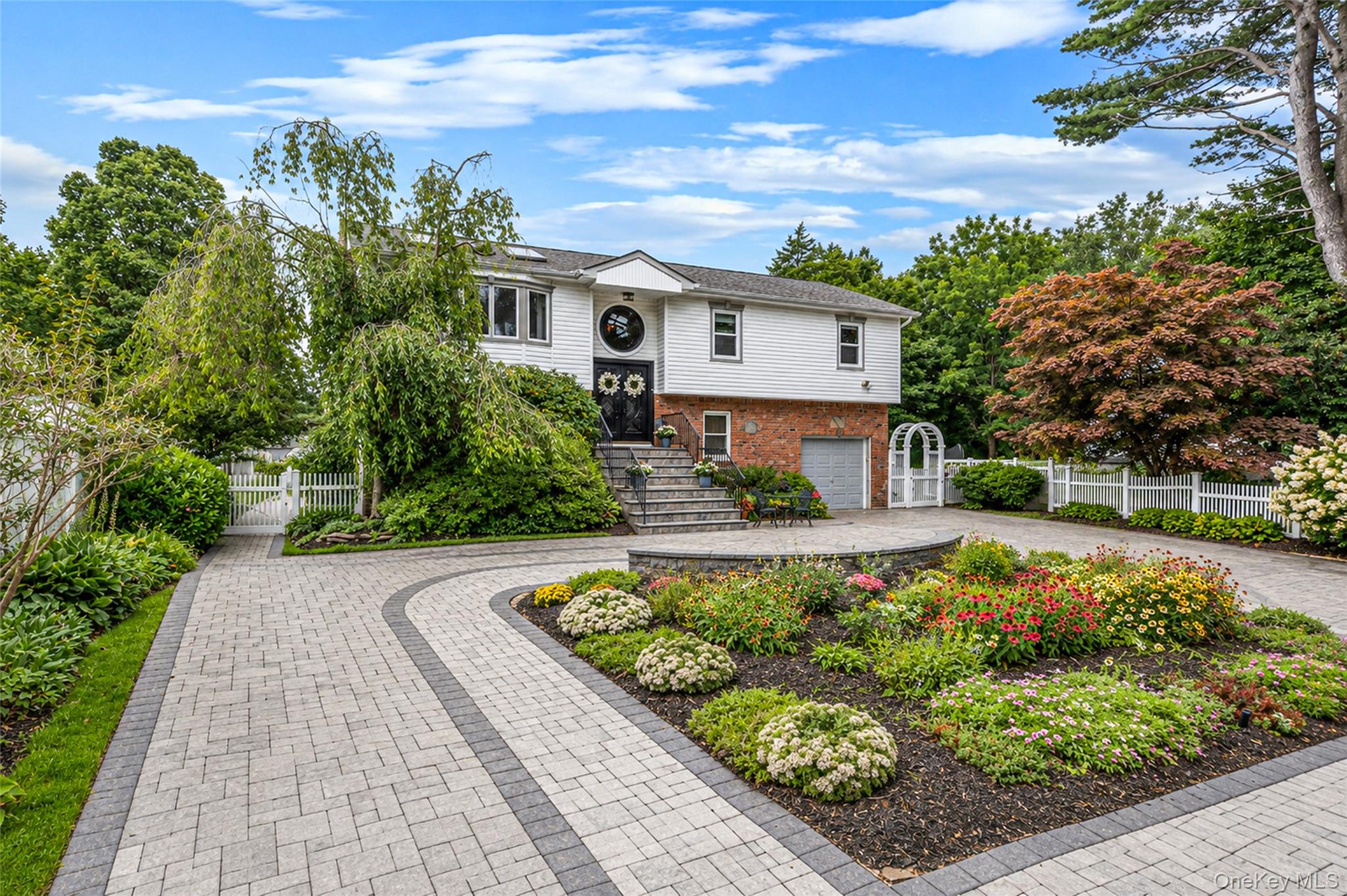 25 Kellogg Place – For Sale photo 2
