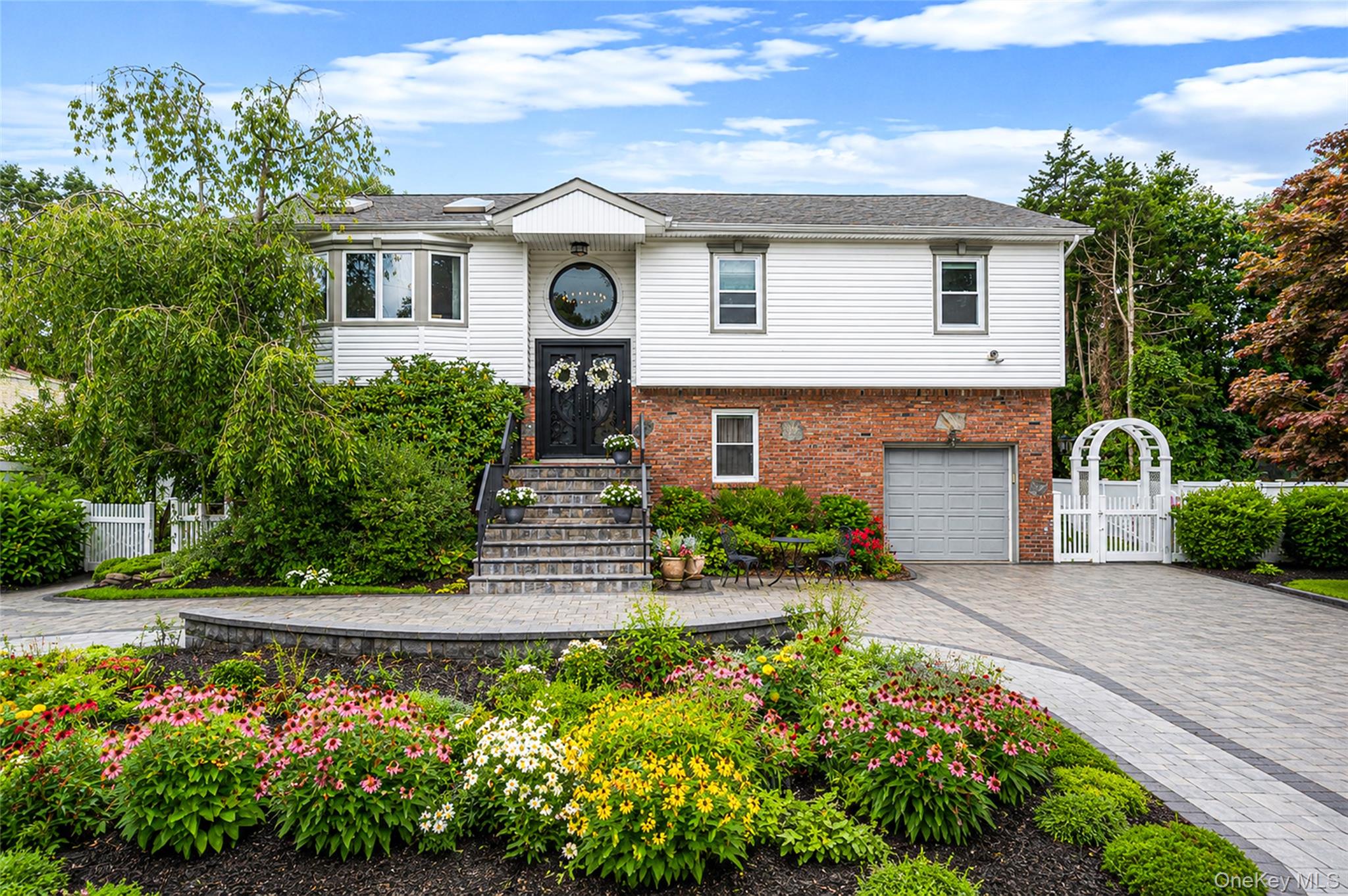25 Kellogg Place – For Sale