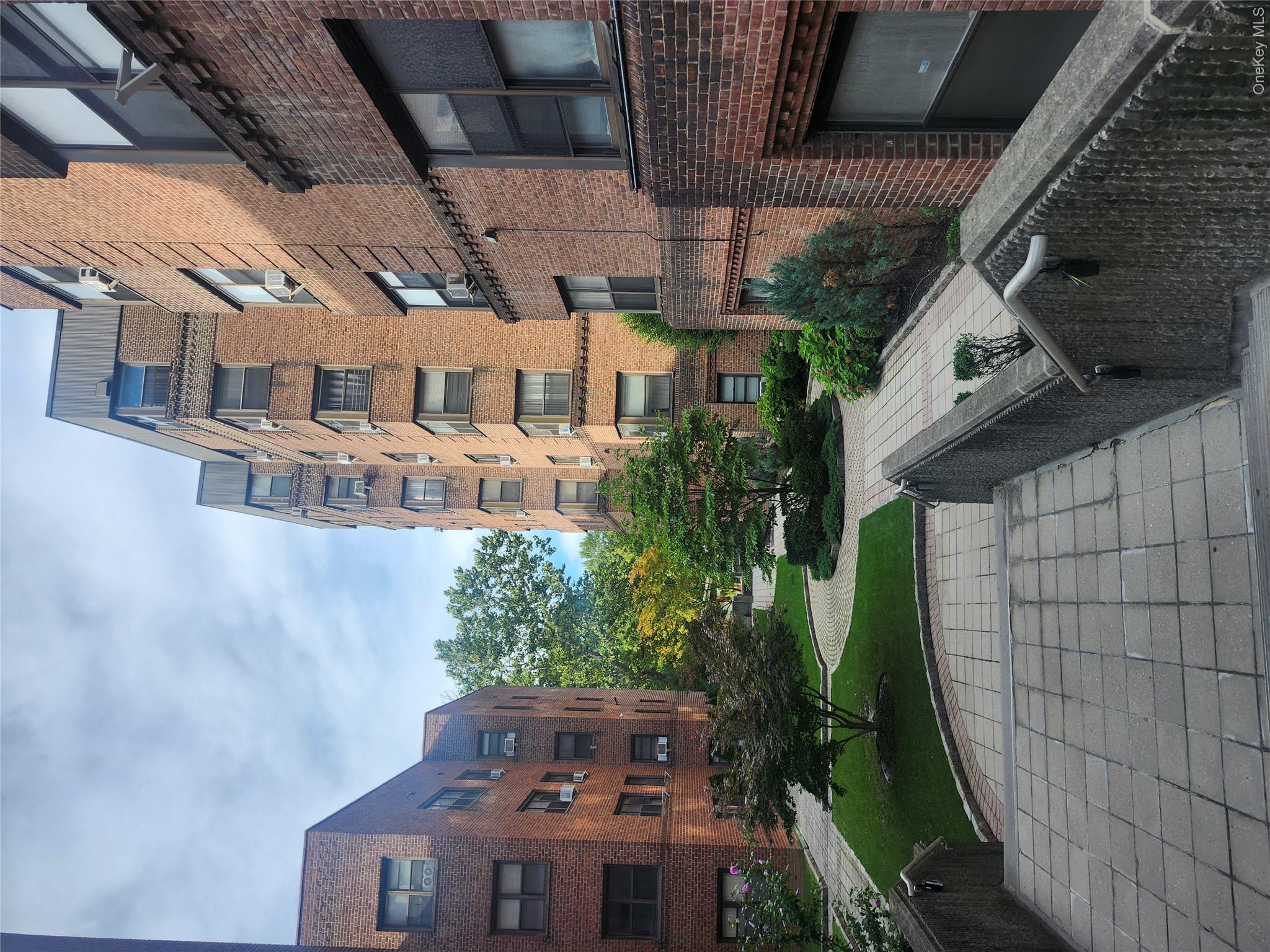 101 Ellwood Avenue, Unit 7E photo 2