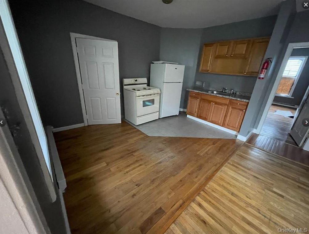 56 Van Ness Street – For Sale photo 2