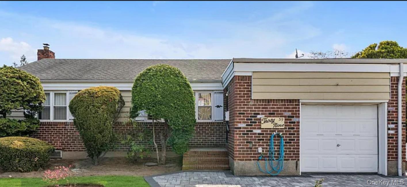 39 Caroline Avenue – For Sale