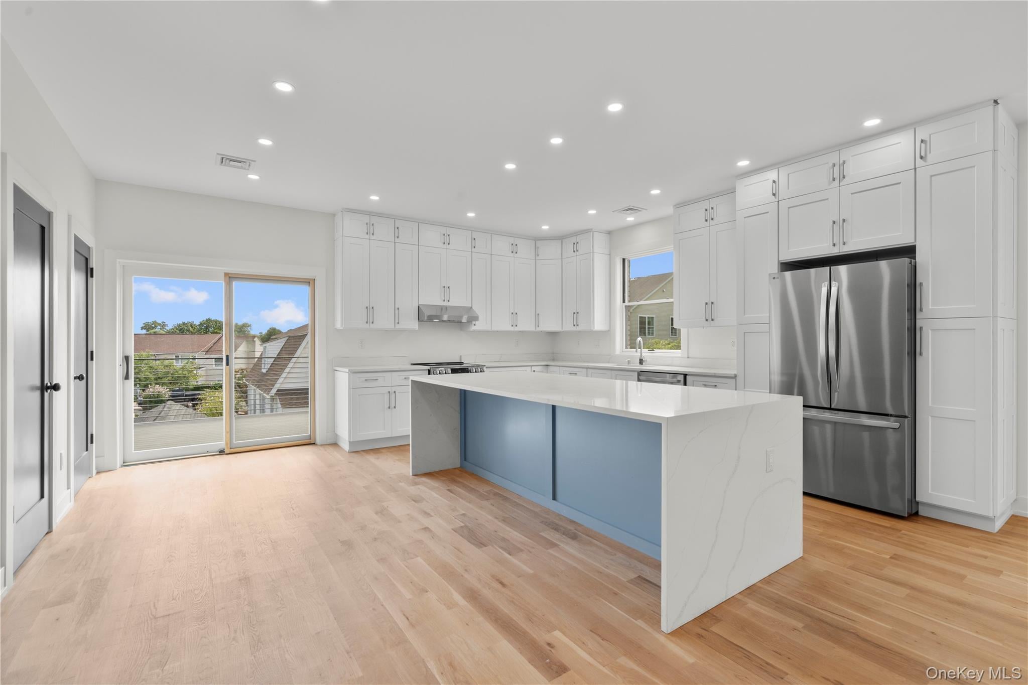 230 Trenchard Street – For Sale photo 36
