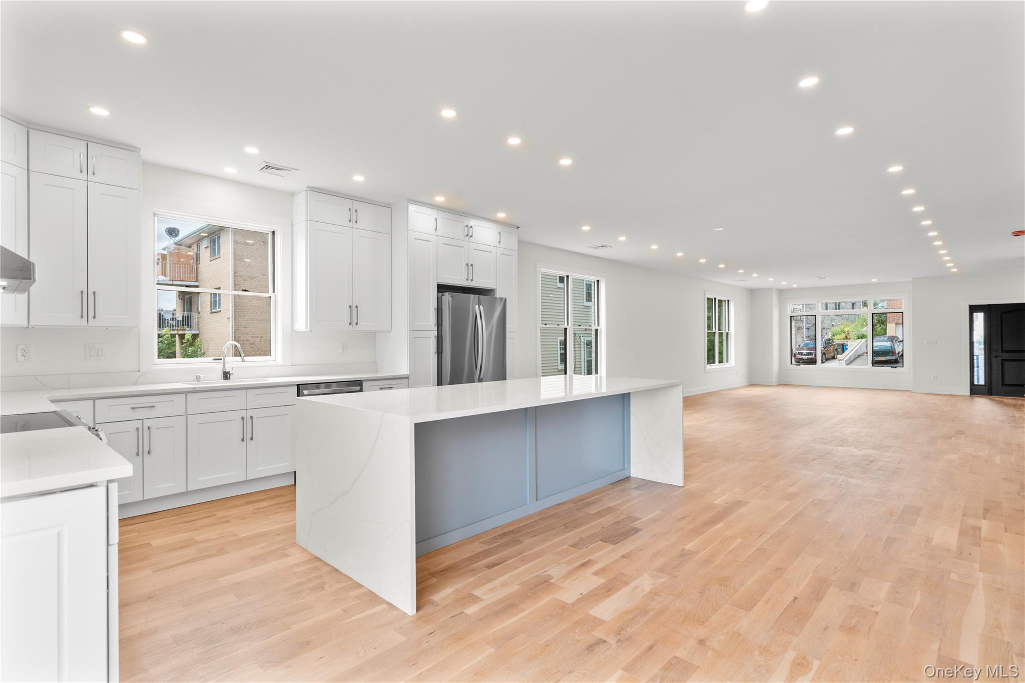 230 Trenchard Street – For Sale photo 37