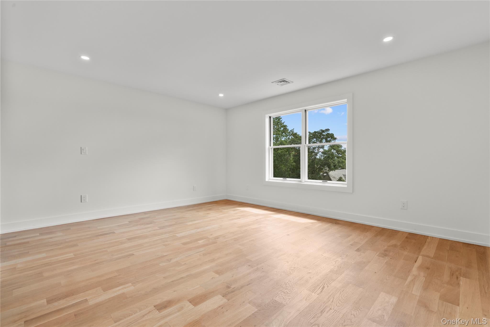 230 Trenchard Street – For Sale photo 22