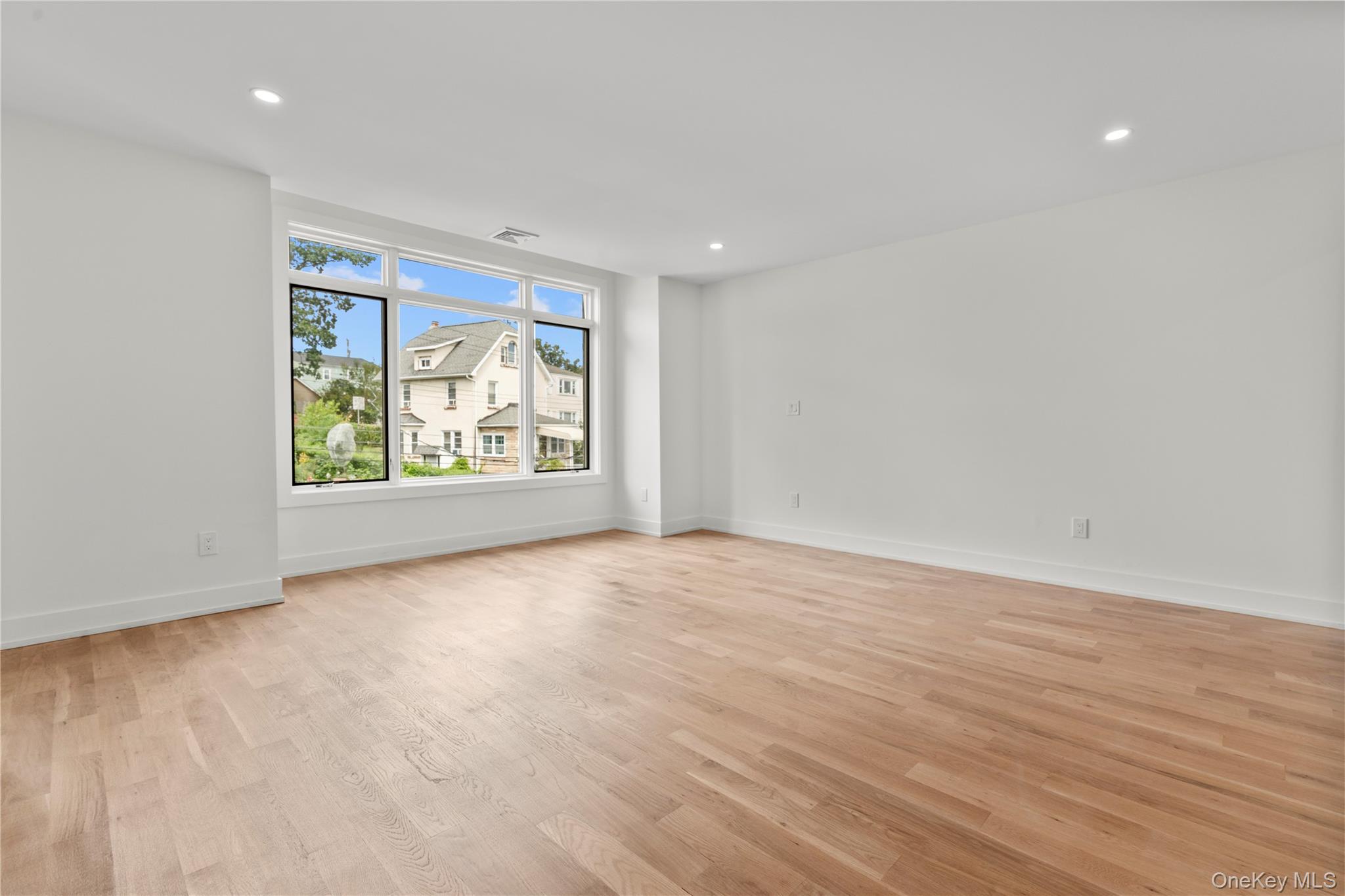 230 Trenchard Street – For Sale photo 15