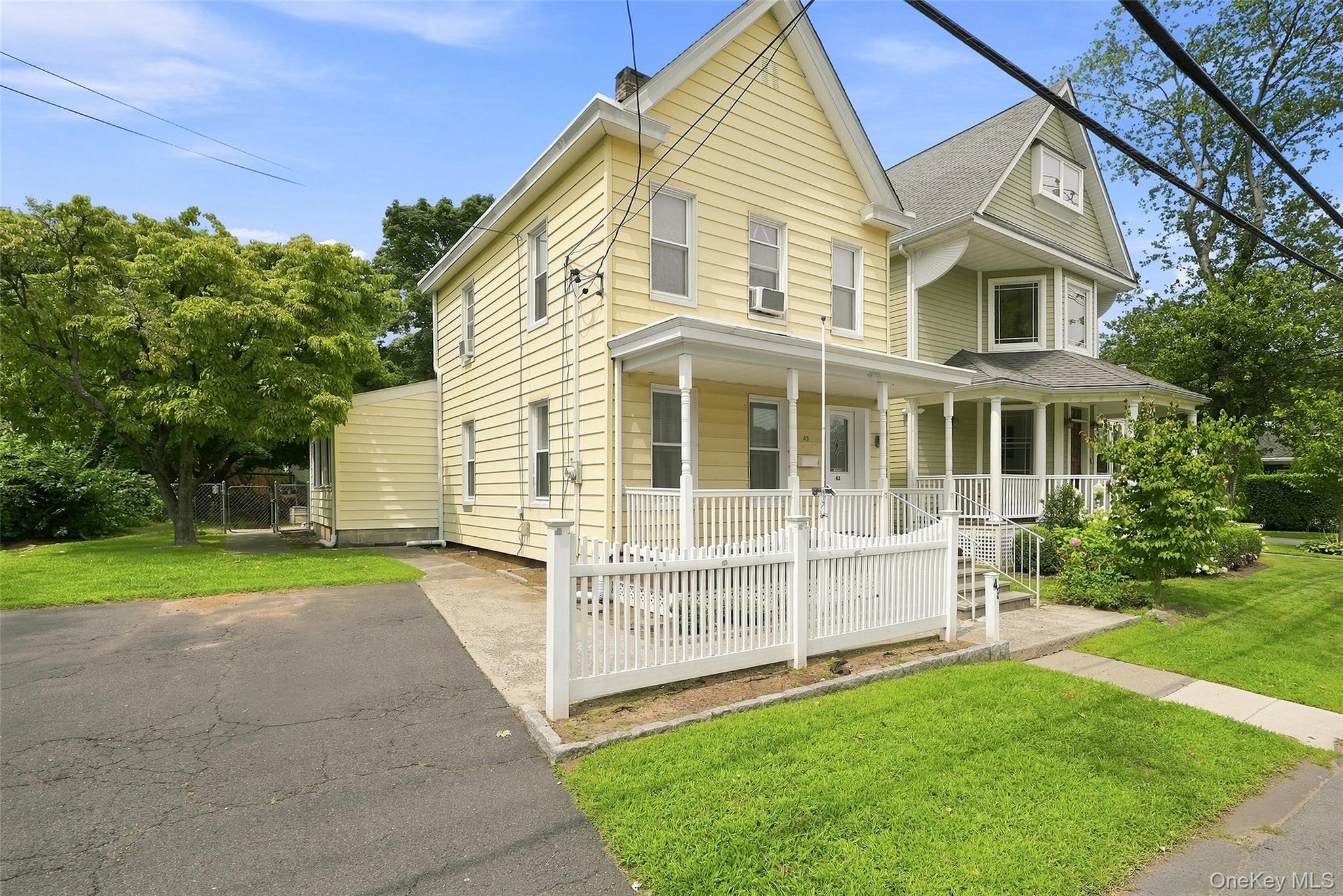 43 Northfield Avenue – For Sale photo 2