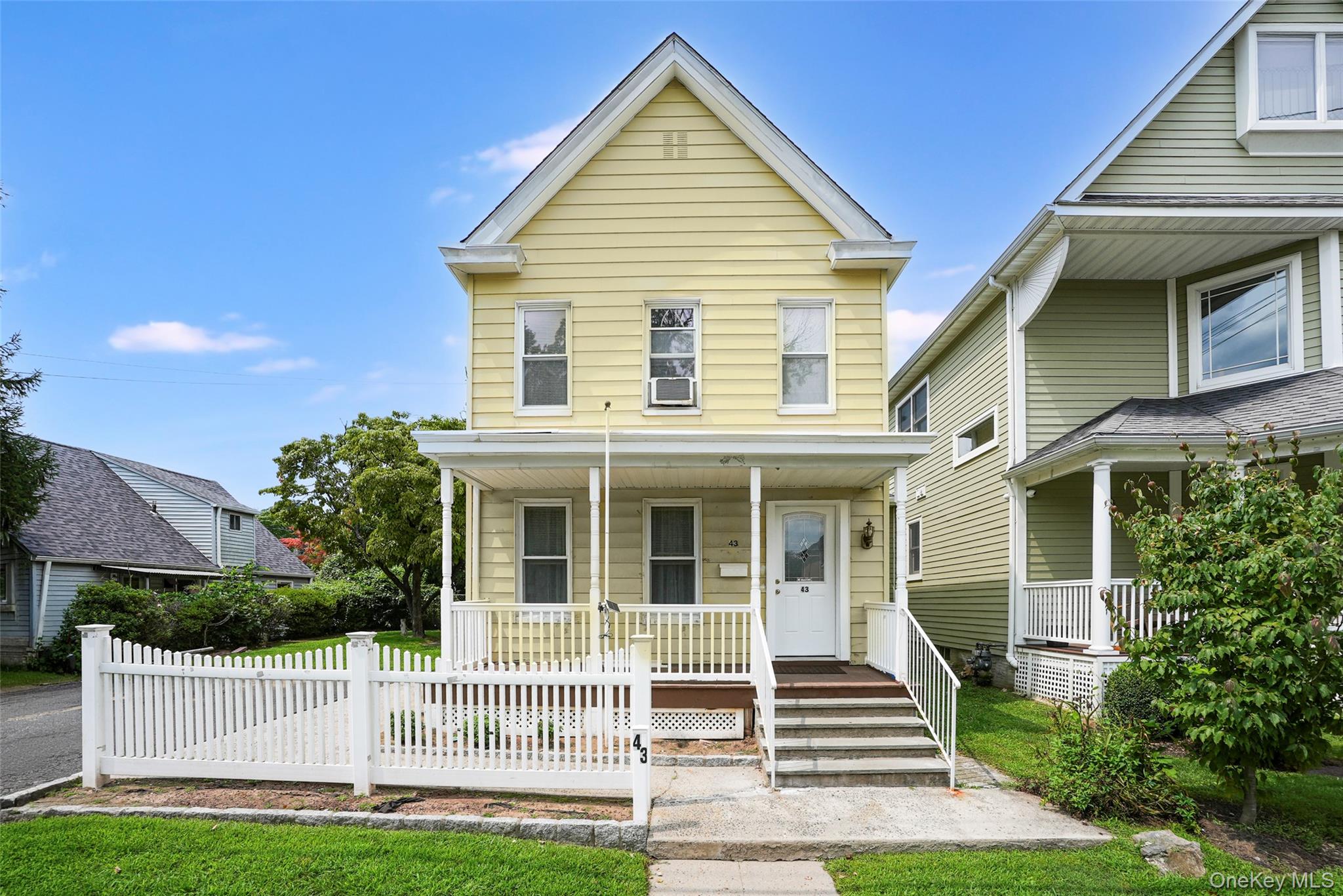 43 Northfield Avenue – For Sale