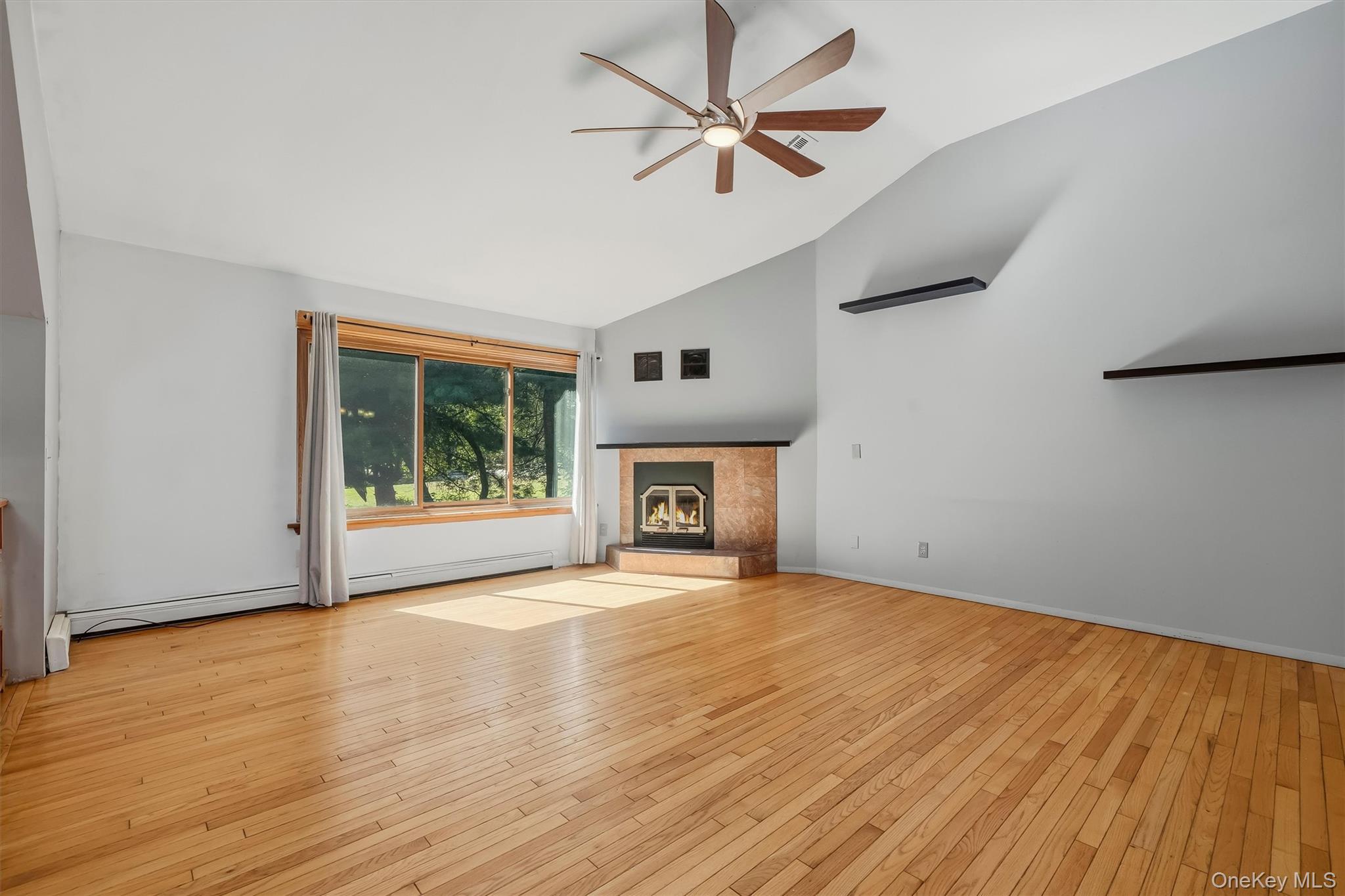383 Rt 32 – For Rent photo 2