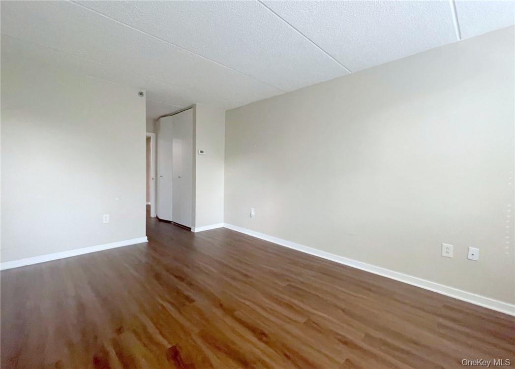 680 W Boston Post Road, Unit 3Q photo 16