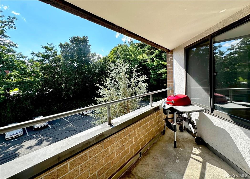 680 W Boston Post Road, Unit 3Q