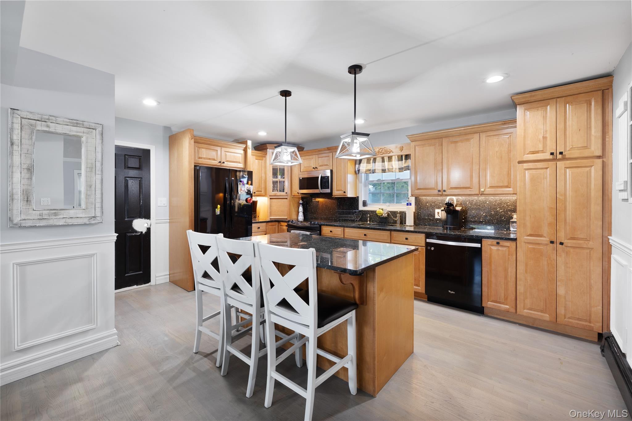65 Timberpoint Road – For Sale photo 3