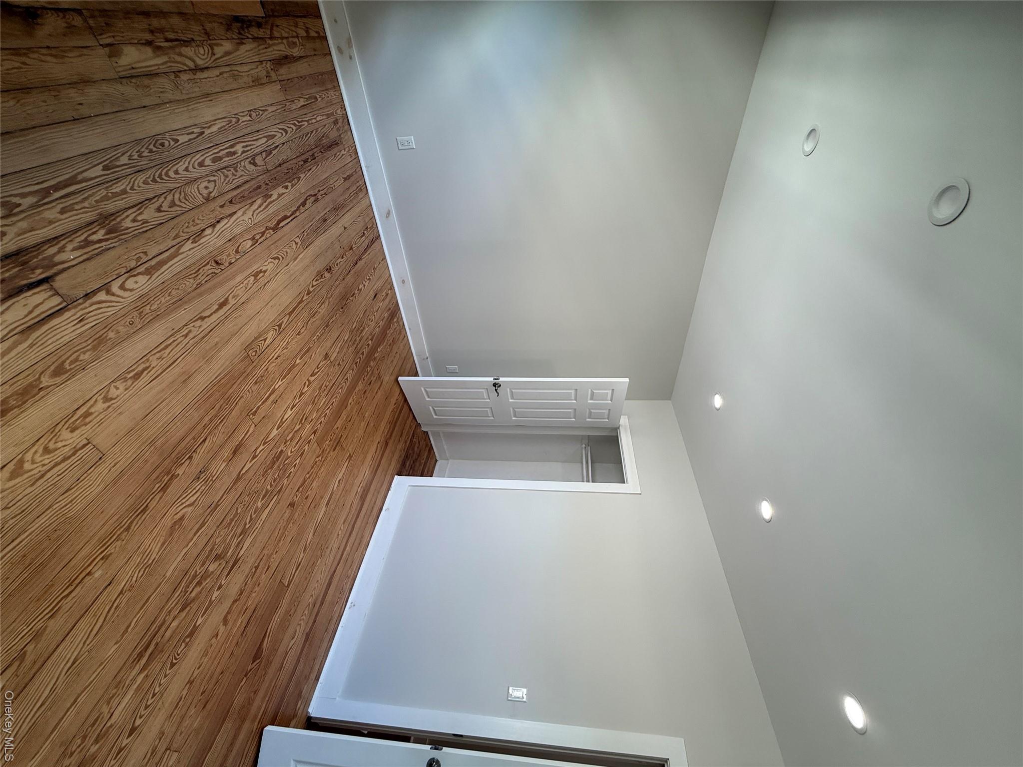 265 Summit Avenue, Unit 3 photo 6