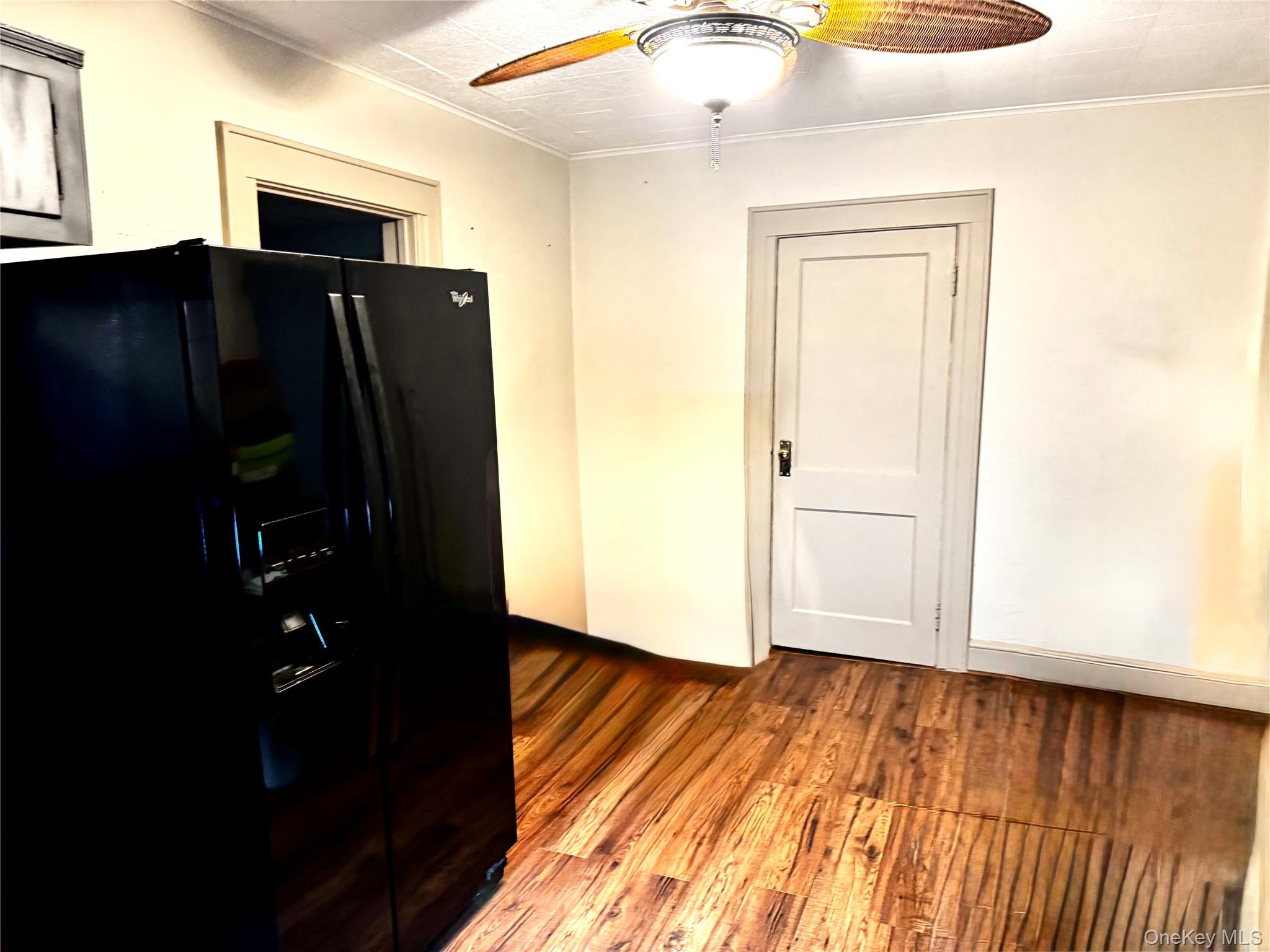 3929 Merrick Road – For Rent photo 2