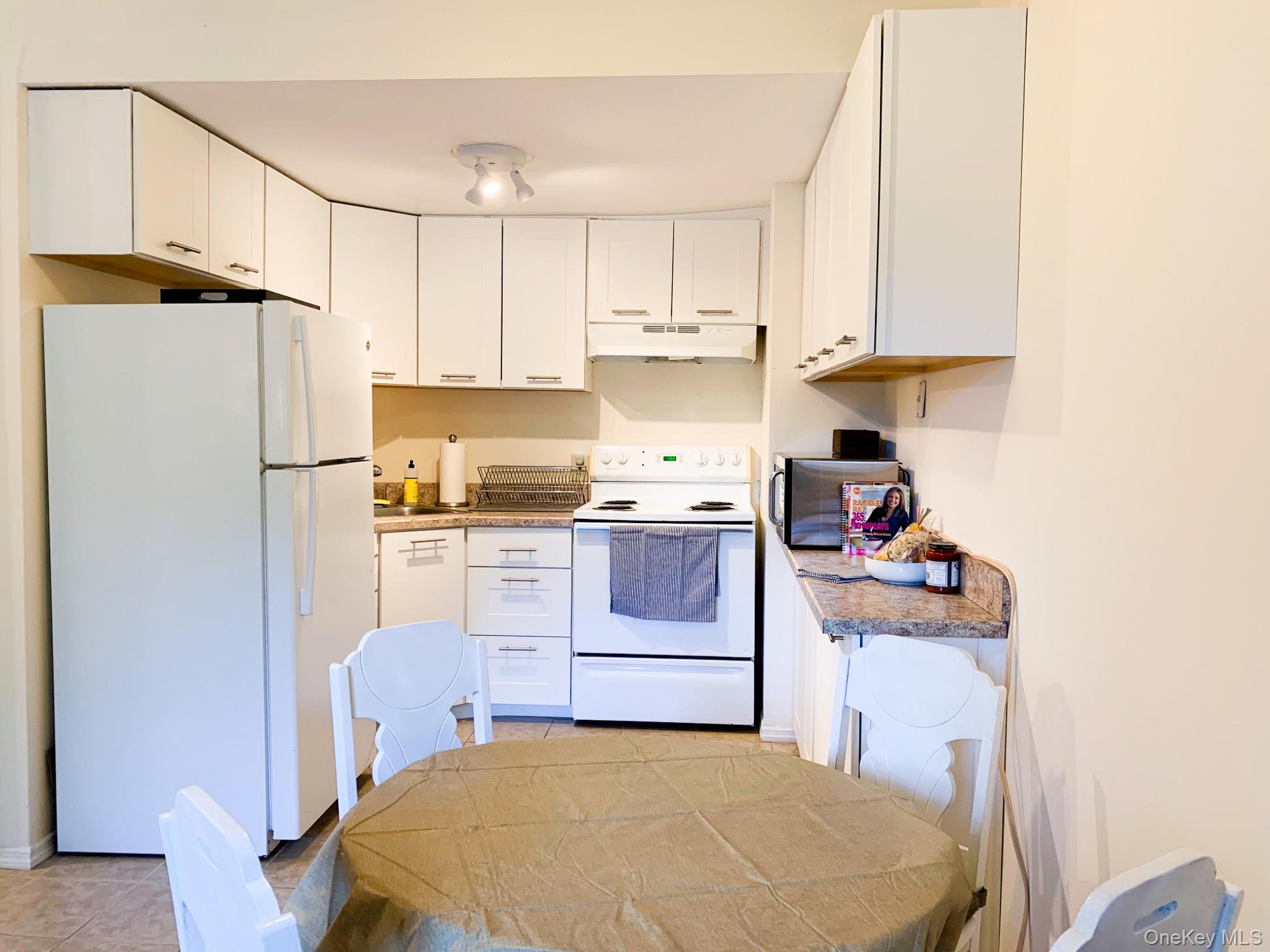 23 Pearl Street, Unit 8 photo 3