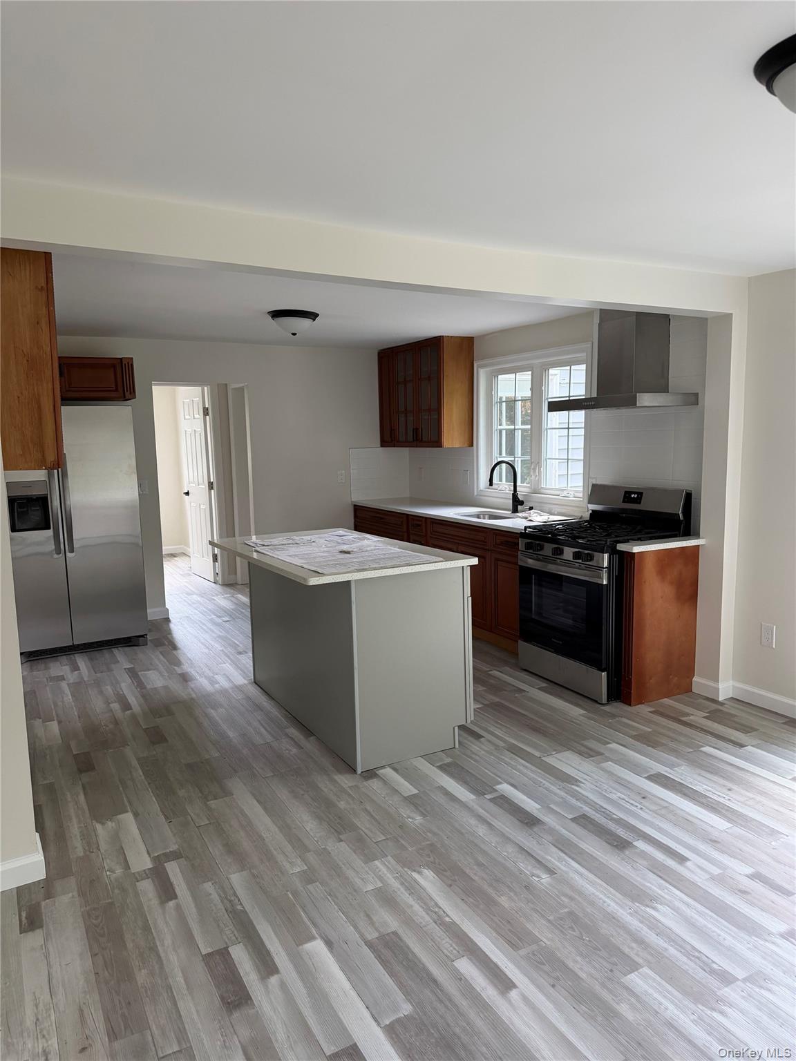 12 Berry Lane – For Rent photo 3