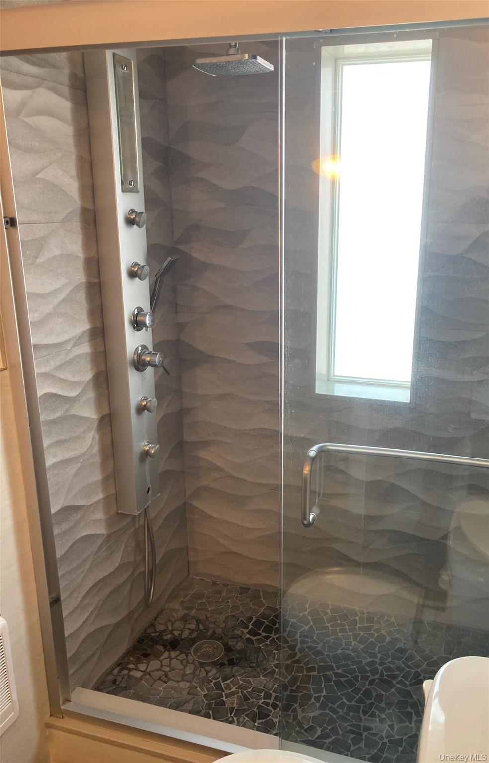 780 W Broadway, Unit 2E photo 15