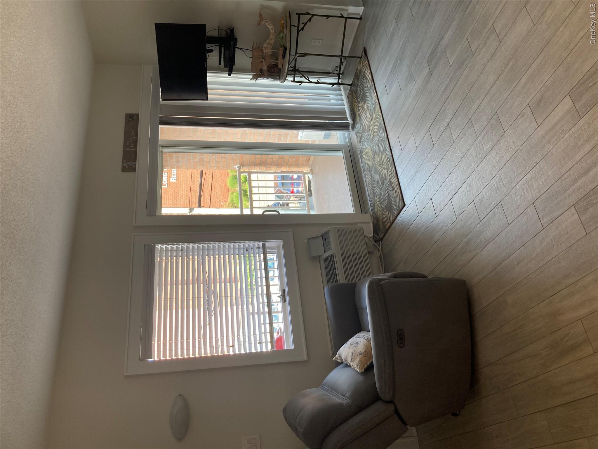 780 W Broadway, Unit 2E photo 5
