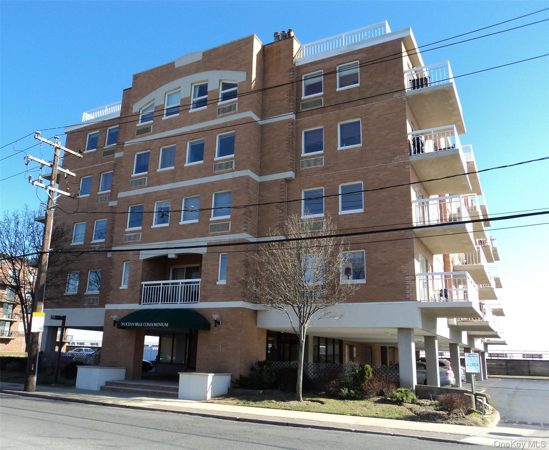 780 W Broadway, Unit 2E