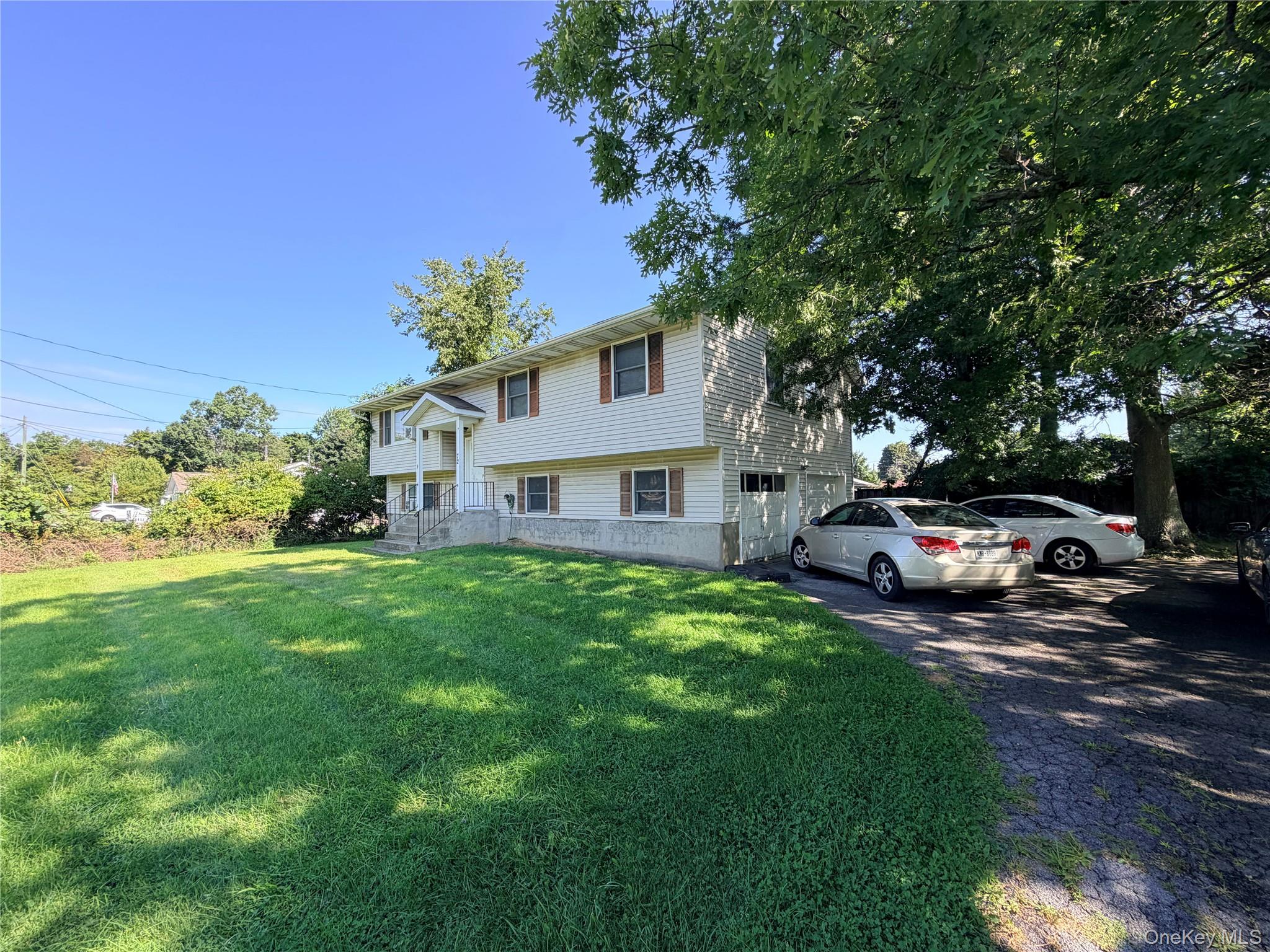 72 Lake Region Boulevard – For Sale photo 6