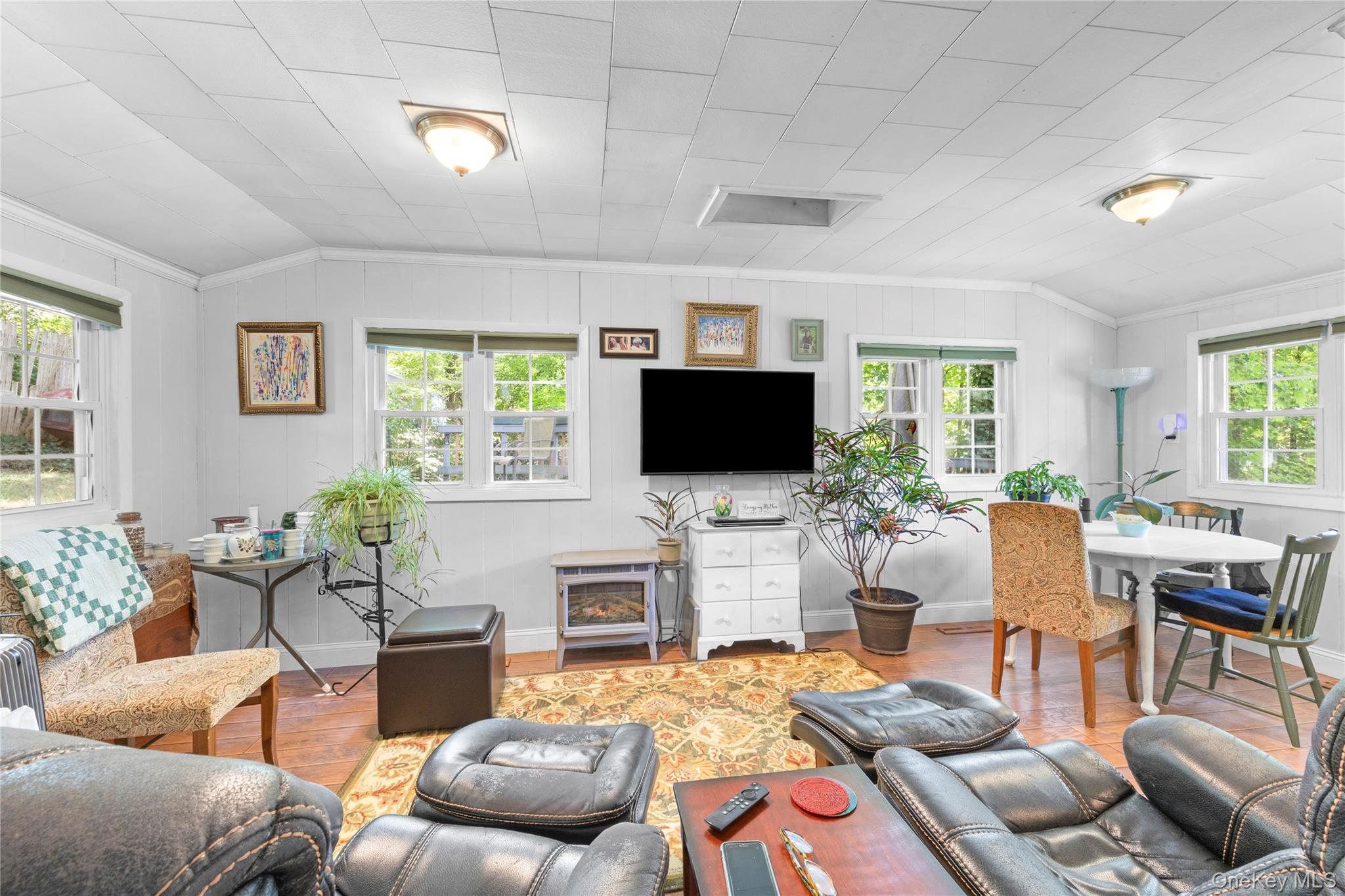 3 Lane M – For Sale photo 15