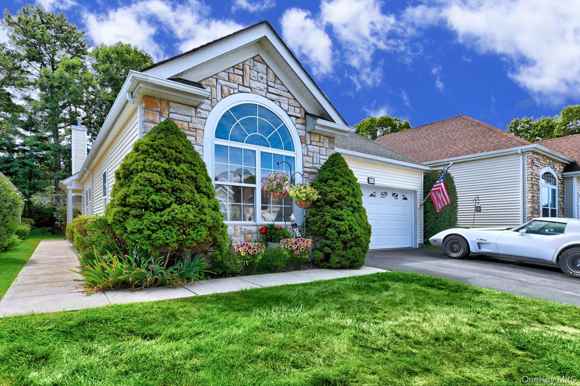 428 Leisure Drive – For Sale